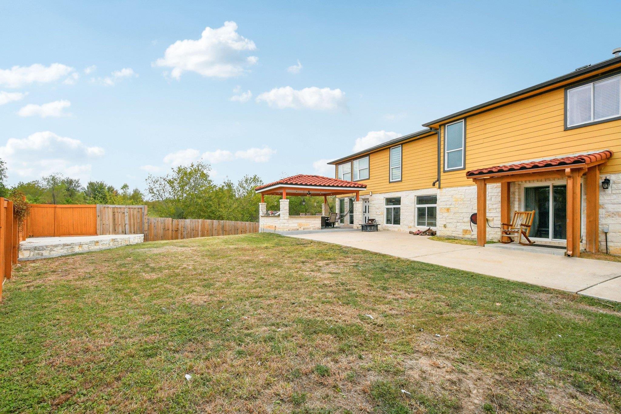 18205 Great Falls Dr, Manor, TX 78653