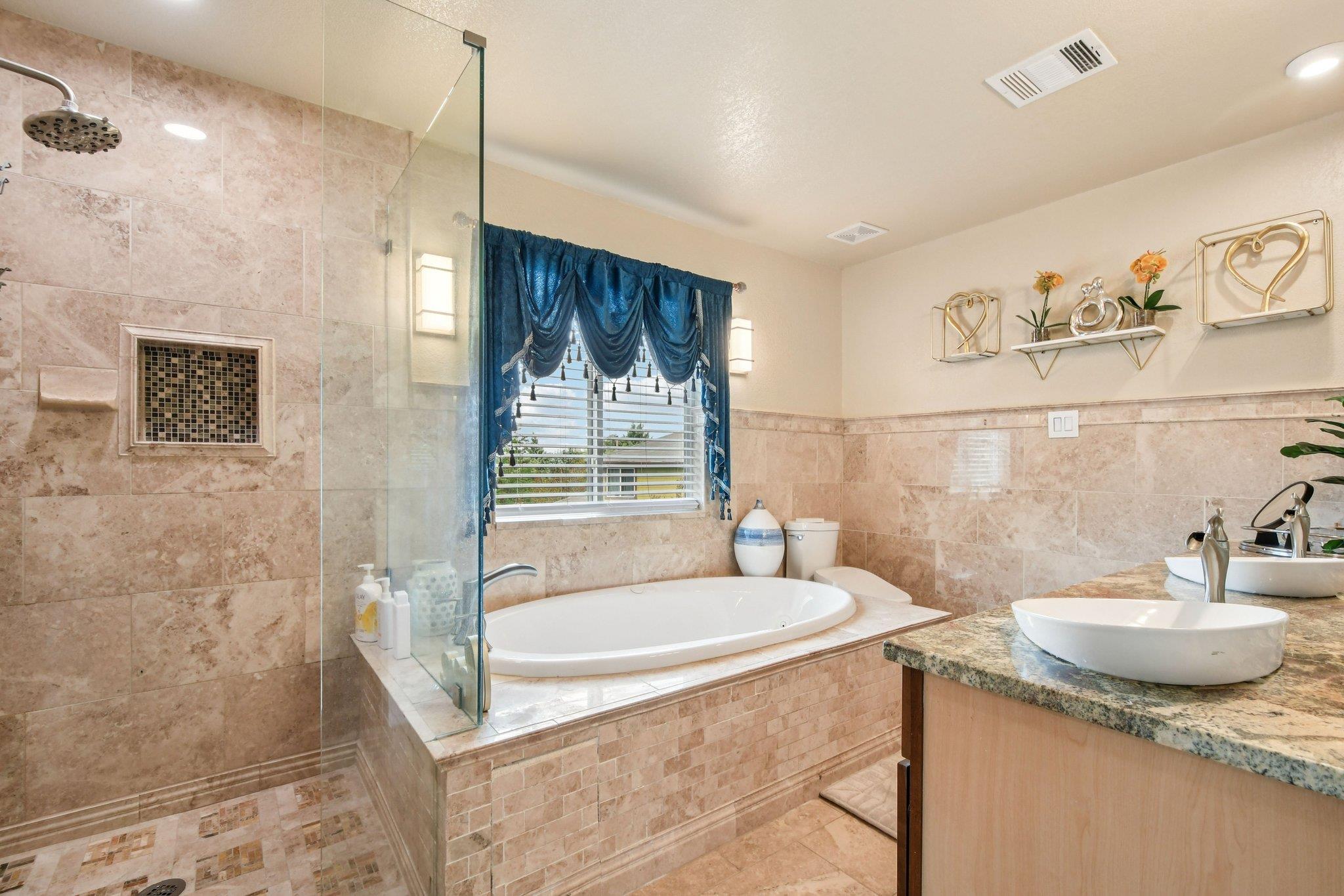 18205 Great Falls Dr, Manor, TX 78653