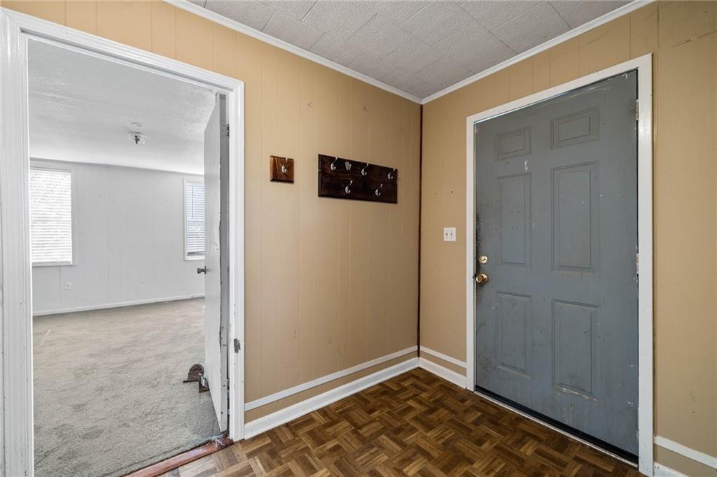 211 S 7th St, Jarrell, TX 76537