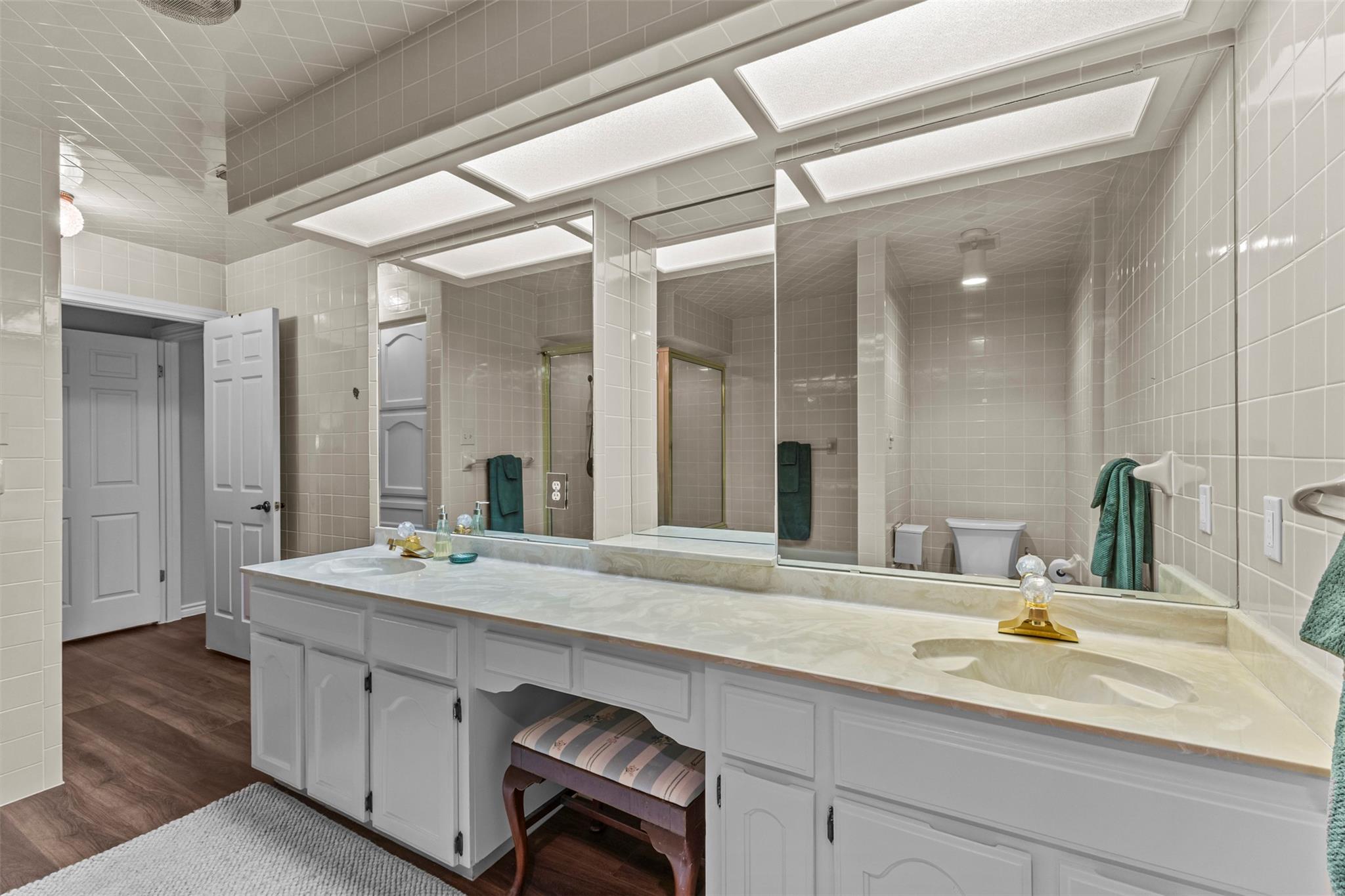 10916 B Crown Colony Dr # 3, Austin, TX 78747