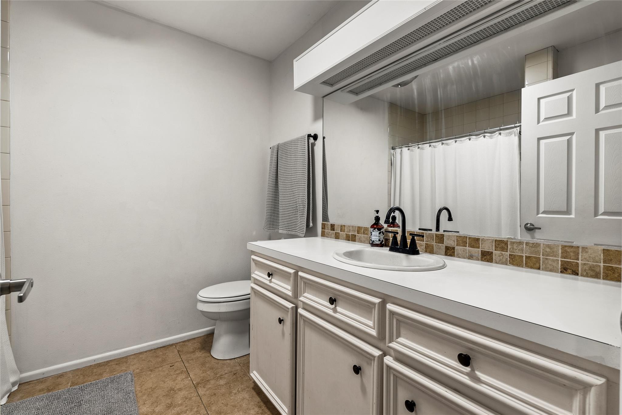 112 Liberty Ln Ln, Wimberley, TX 78676