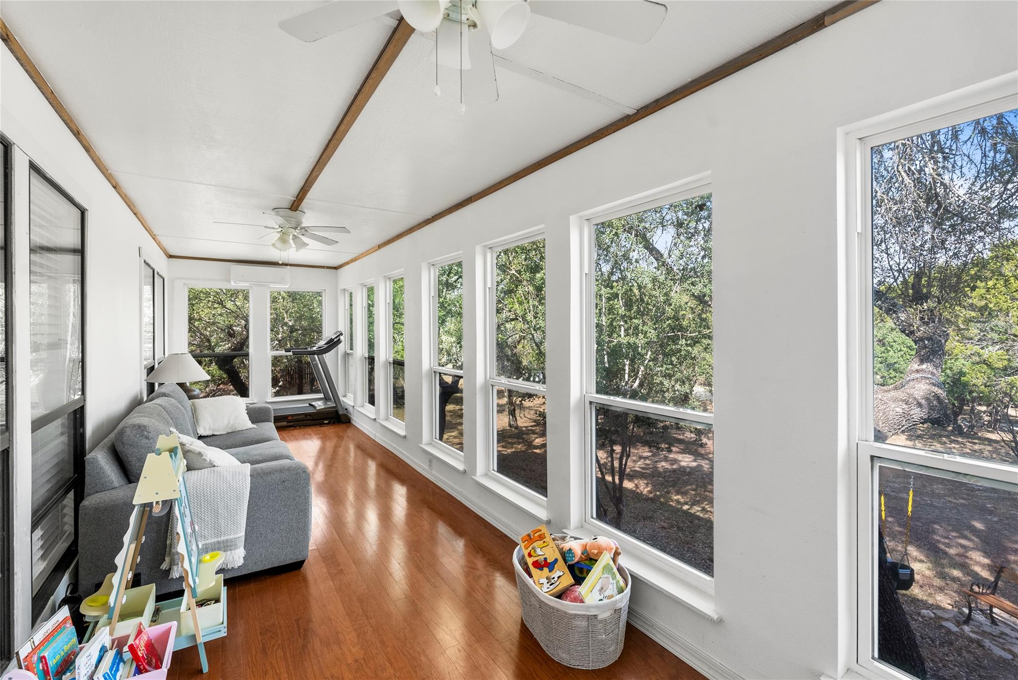 112 Liberty Ln Ln, Wimberley, TX 78676