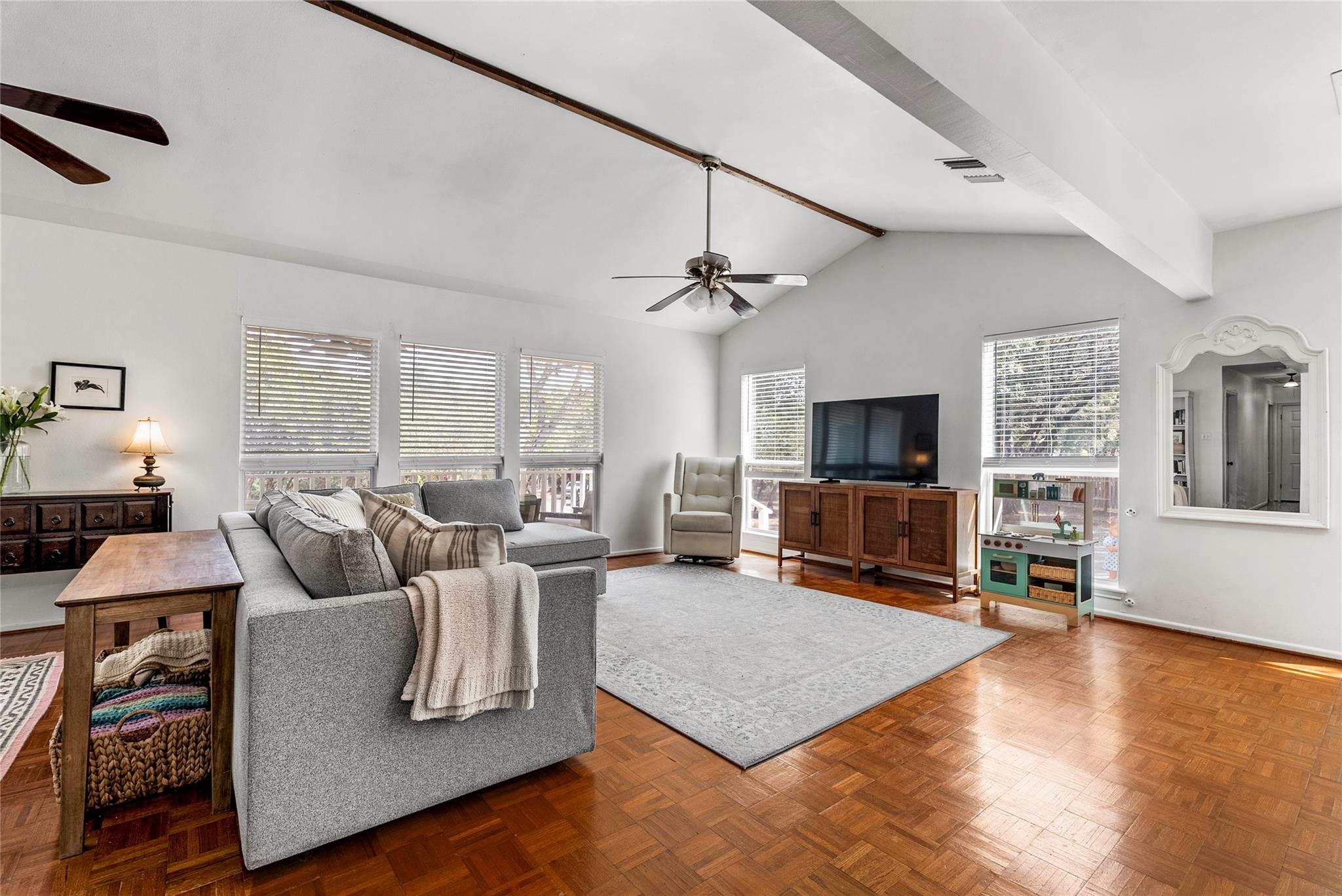 112 Liberty Ln Ln, Wimberley, TX 78676