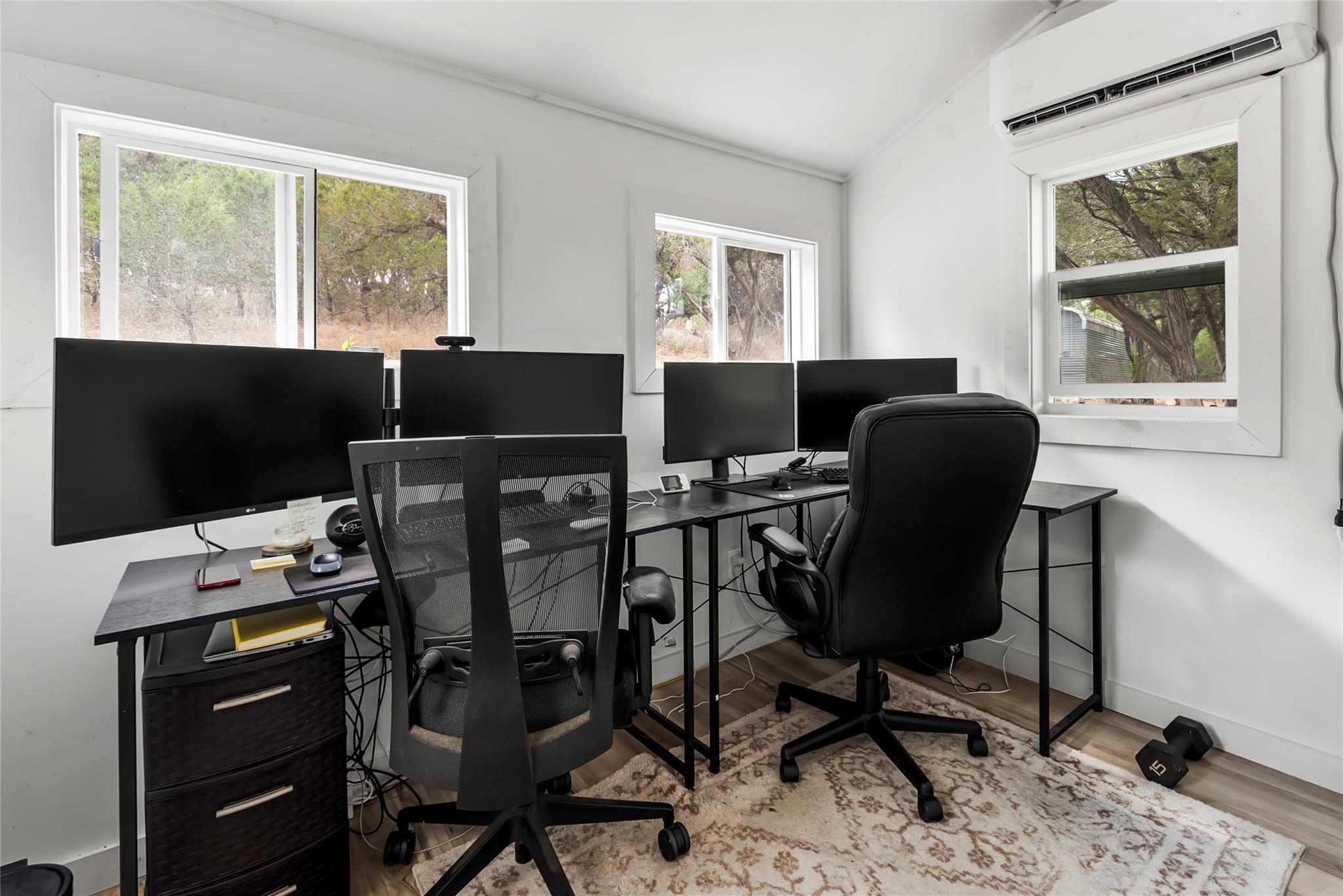 112 Liberty Ln Ln, Wimberley, TX 78676