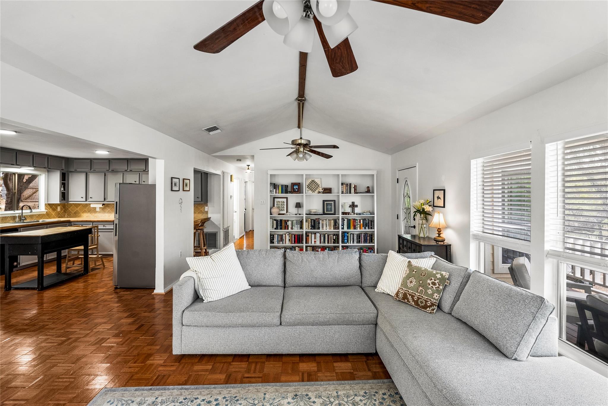 112 Liberty Ln Ln, Wimberley, TX 78676