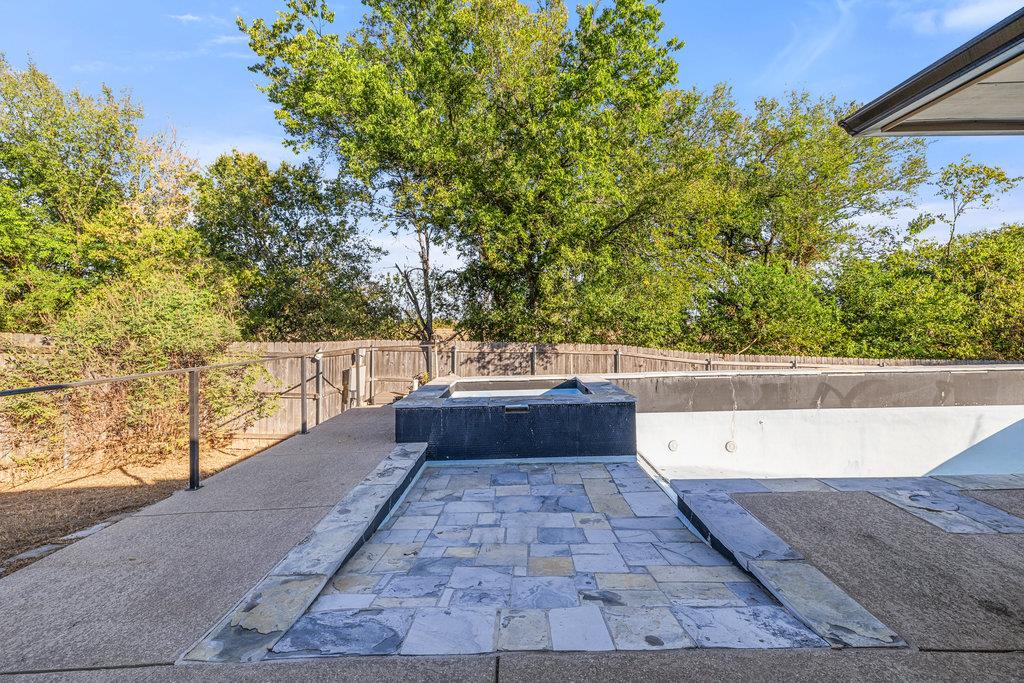 305 Plumbago Dr, Pflugerville, TX 78660