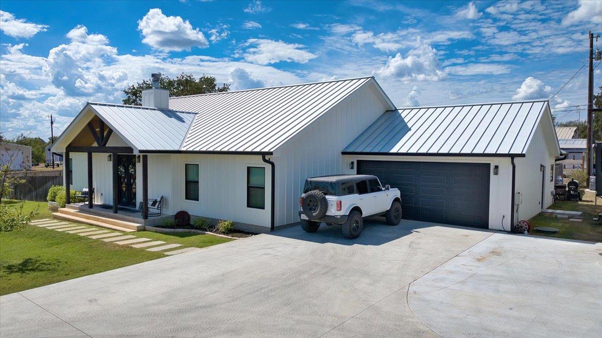 3411 Concho Trl, Kingsland, TX 78639