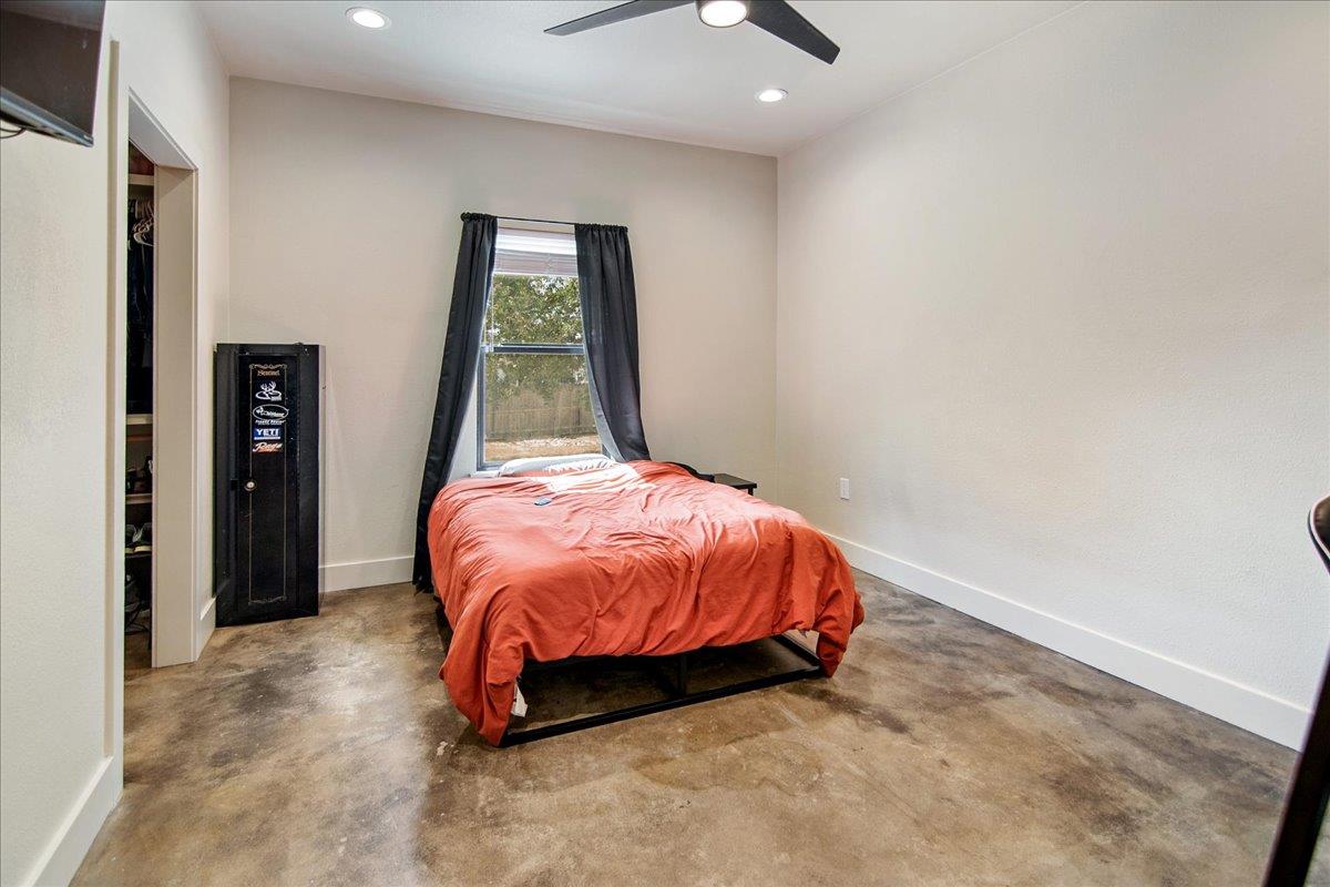 3411 Concho Trl, Kingsland, TX 78639