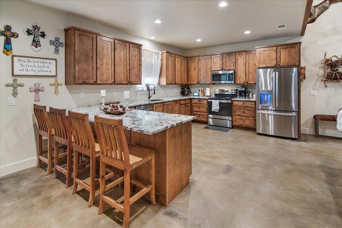 3411 Concho Trl, Kingsland, TX 78639