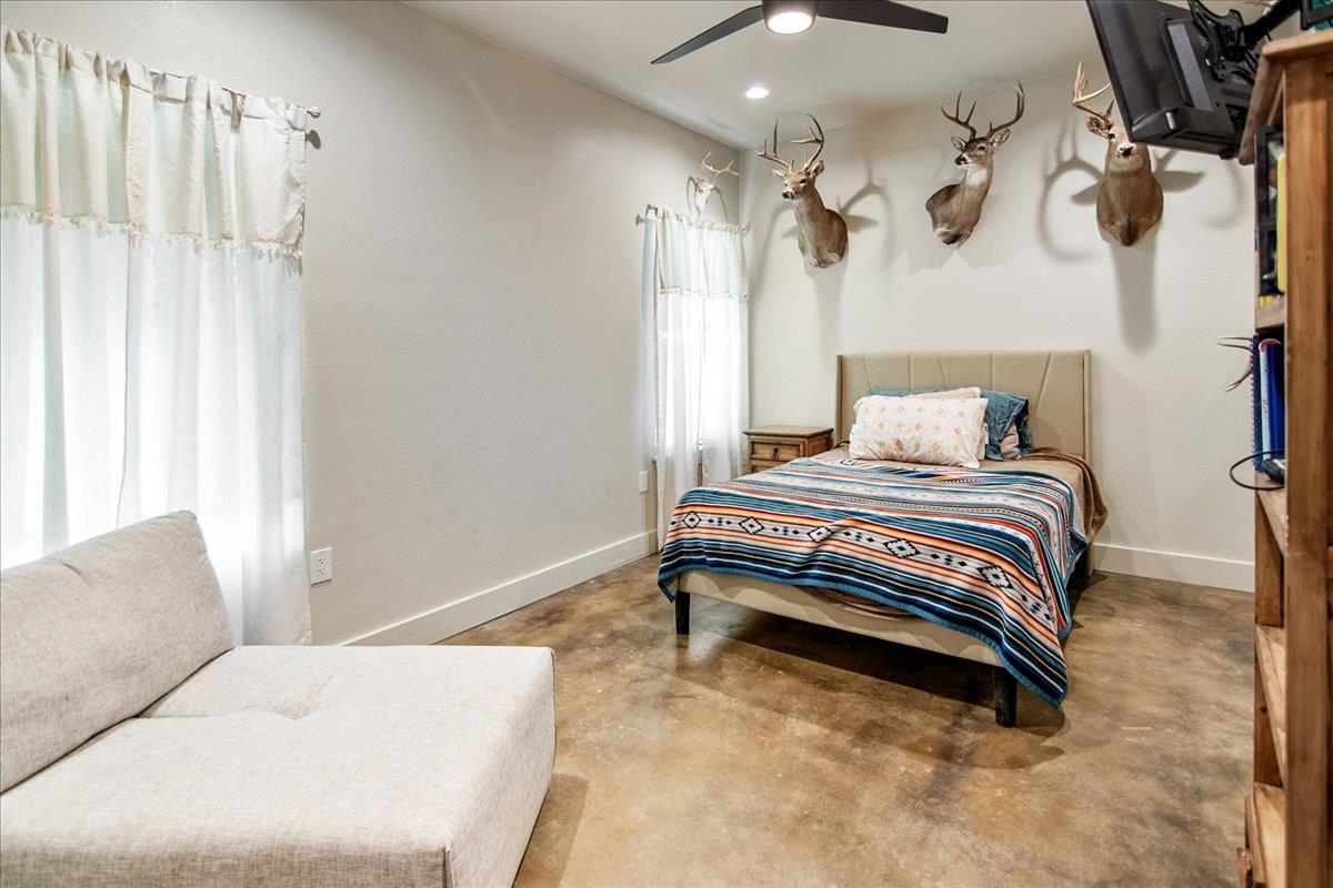 3411 Concho Trl, Kingsland, TX 78639