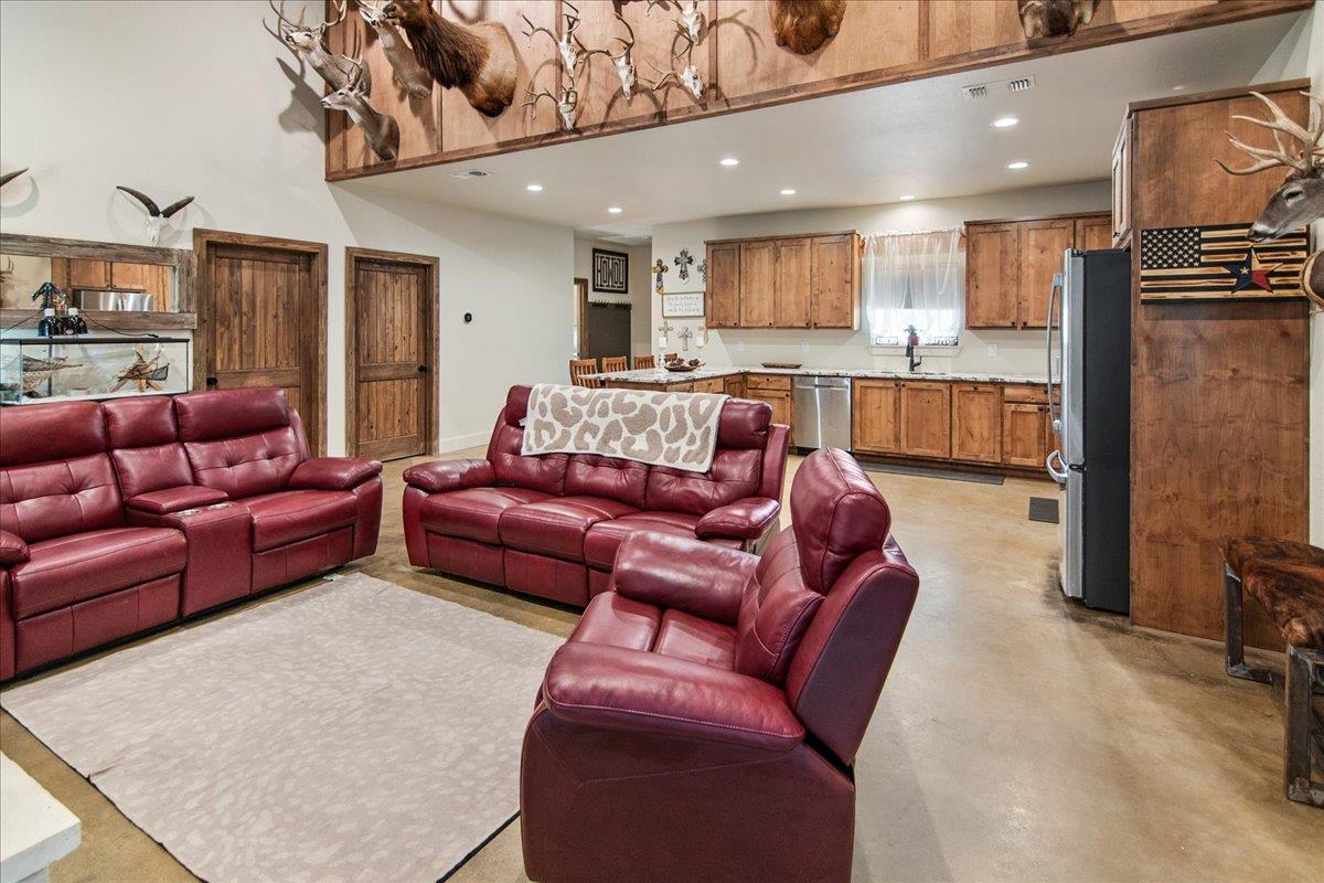 3411 Concho Trl, Kingsland, TX 78639