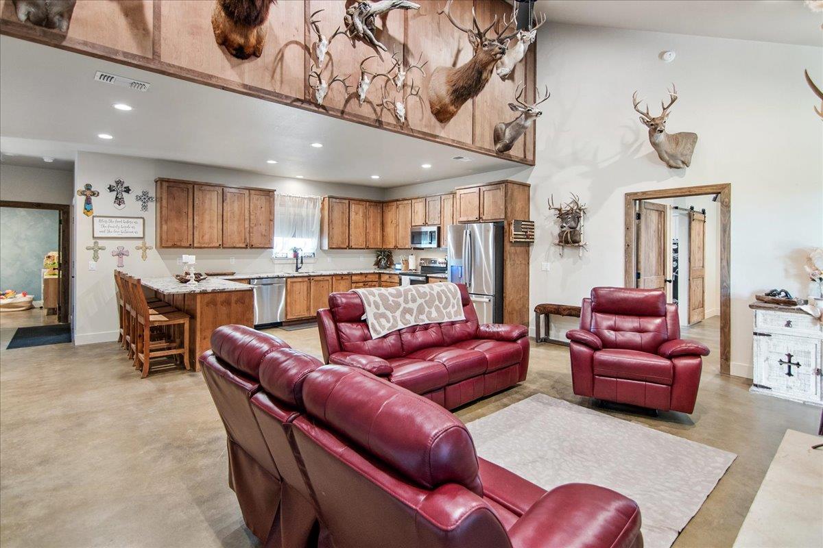 3411 Concho Trl, Kingsland, TX 78639