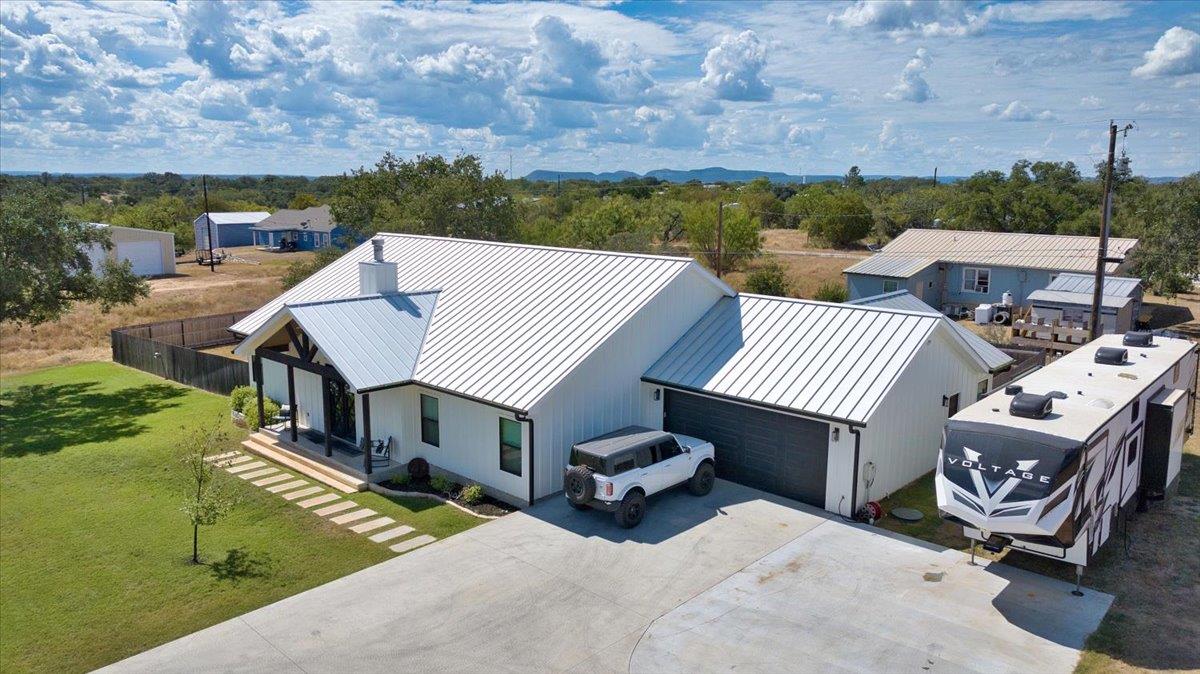 3411 Concho Trl, Kingsland, TX 78639