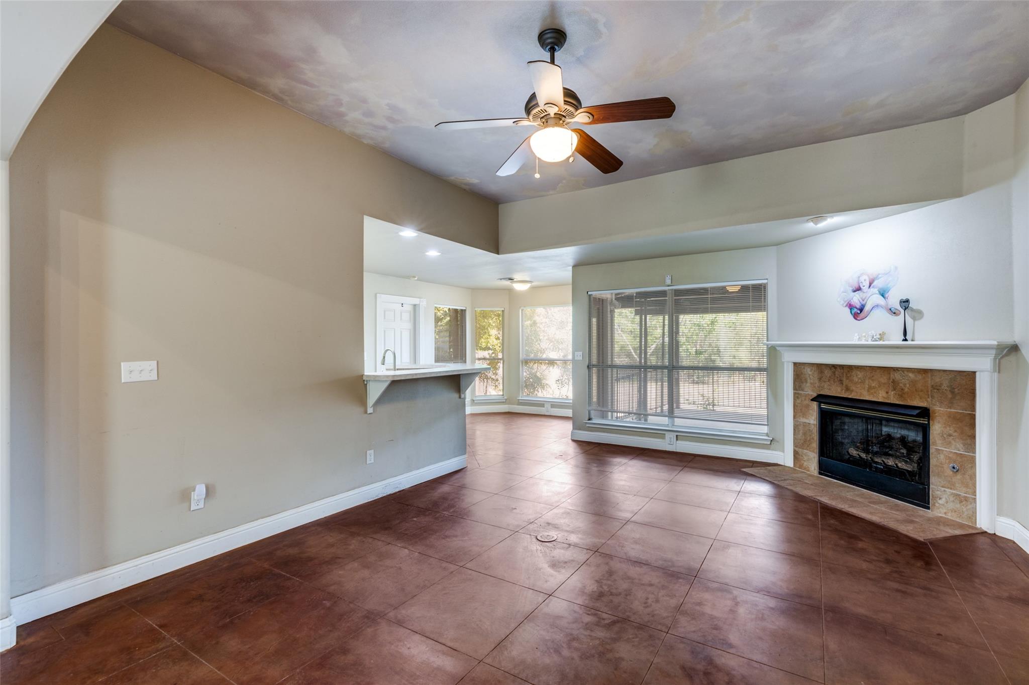 5718 McCarty Ln # B, Austin, TX 78749