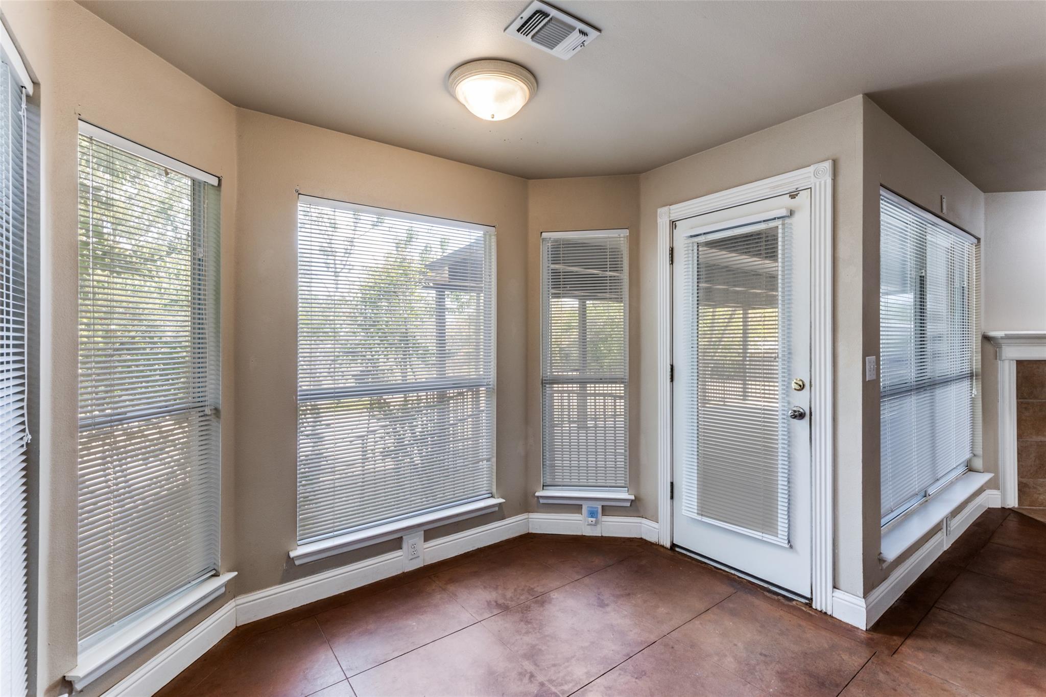 5718 McCarty Ln # B, Austin, TX 78749