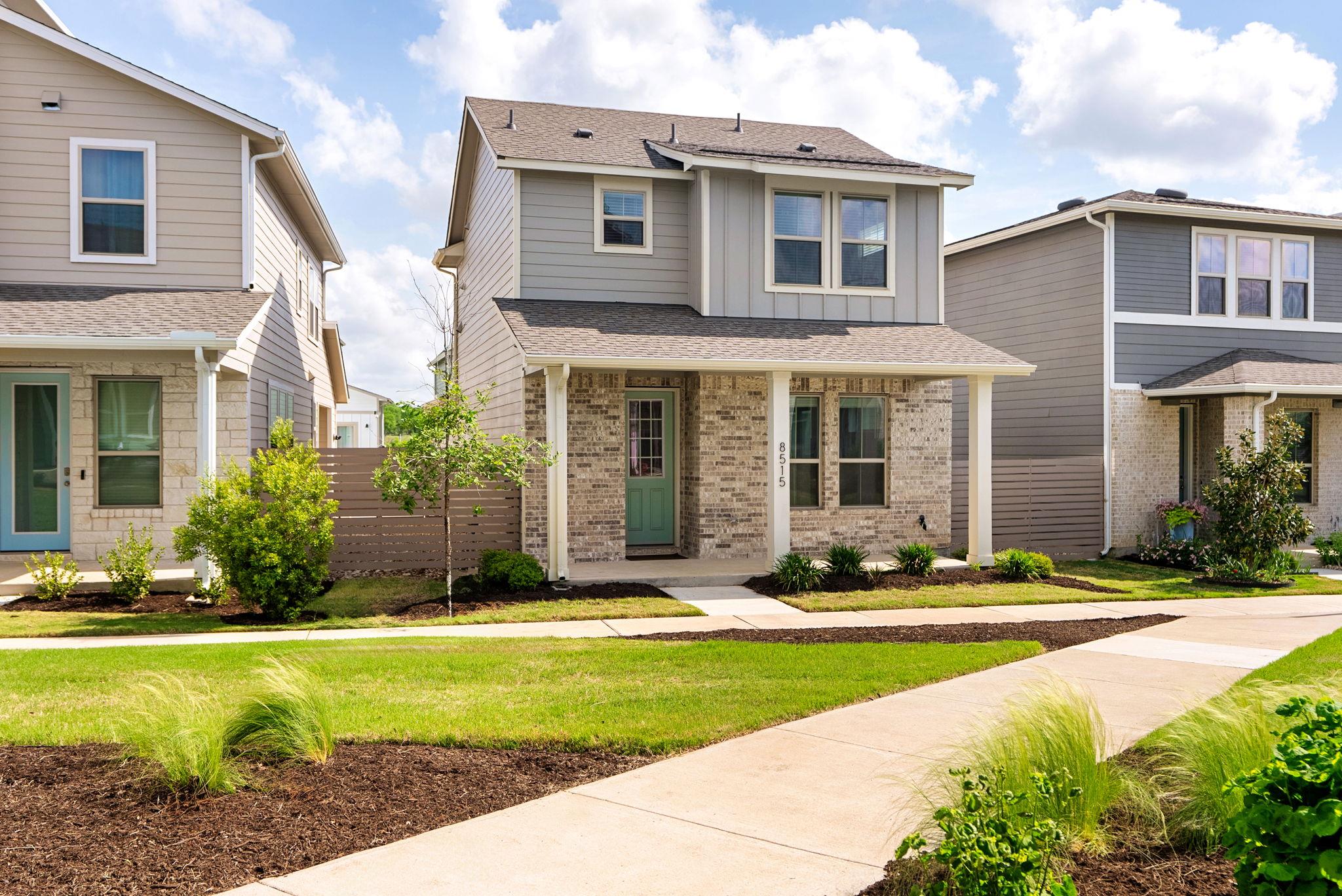 8515 Escovedo Dr, Austin, TX 78744