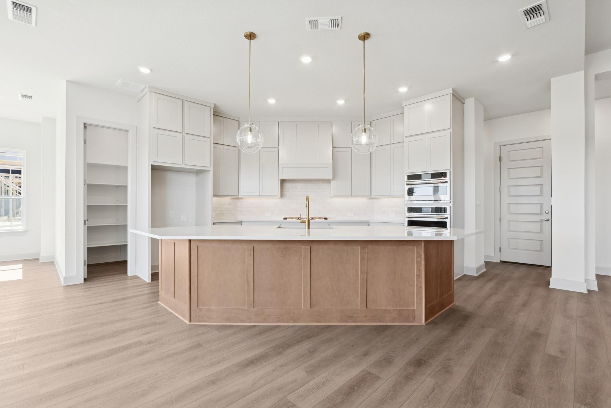 318 Silver Sage Ct, Dripping Springs, TX 78620