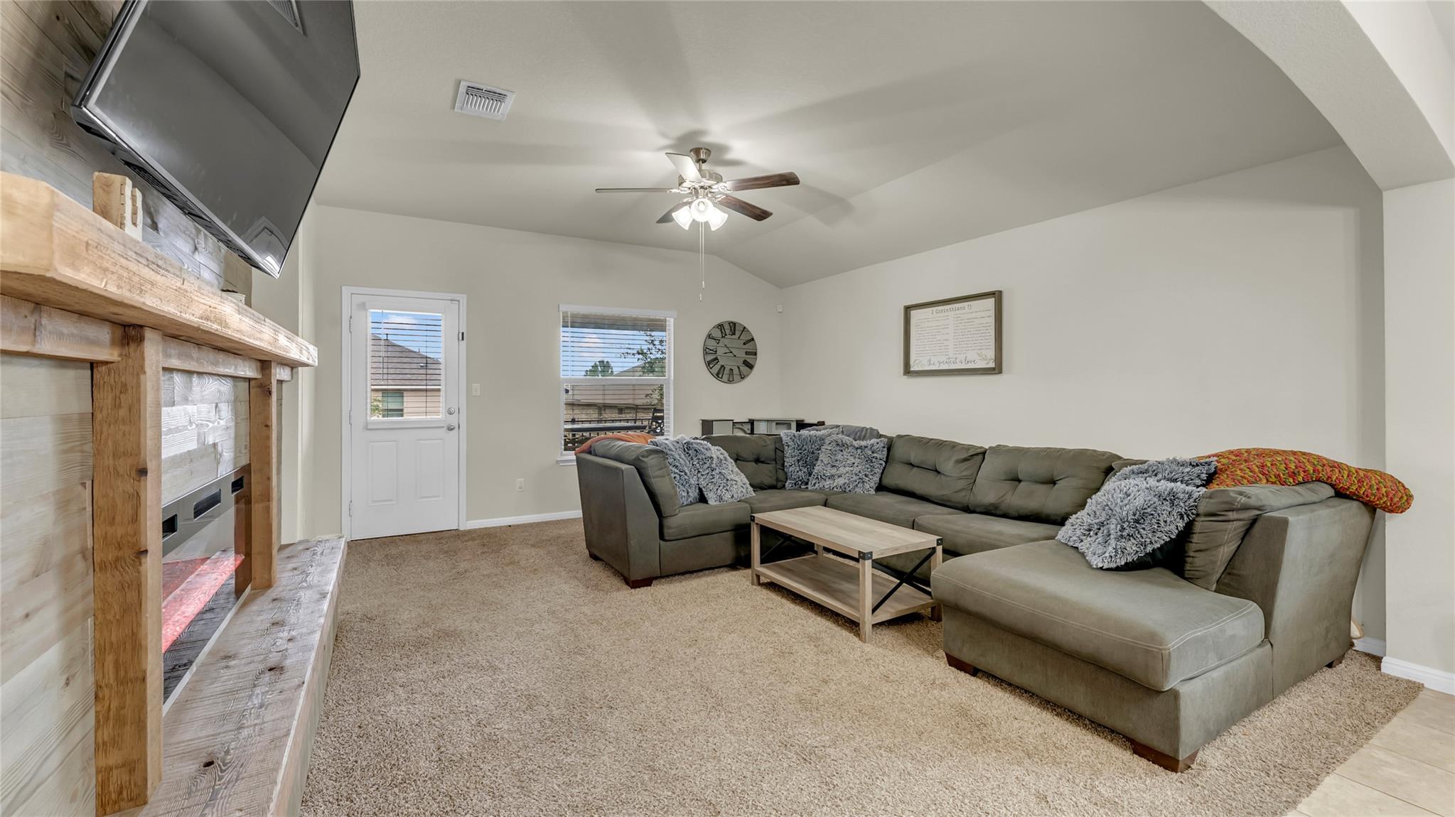 1317 Spicewood Dr, Burnet, TX 78611