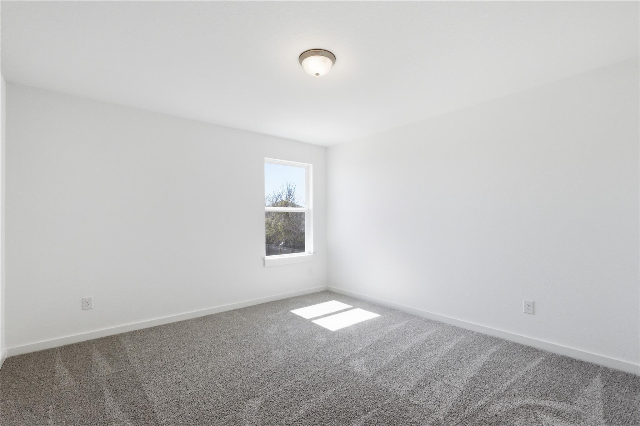 150 Oriole St, Kyle, TX 78640