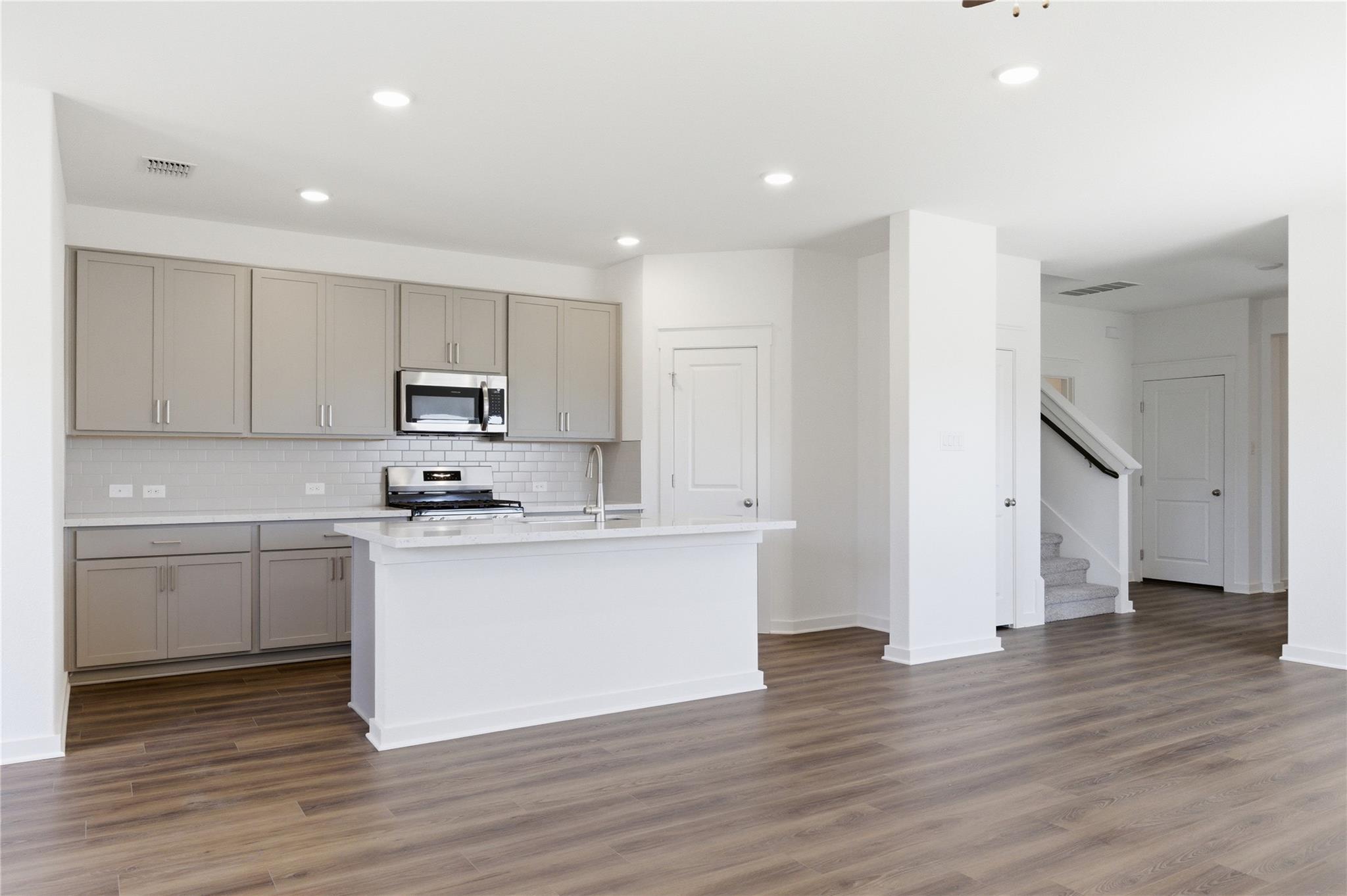 150 Oriole St, Kyle, TX 78640