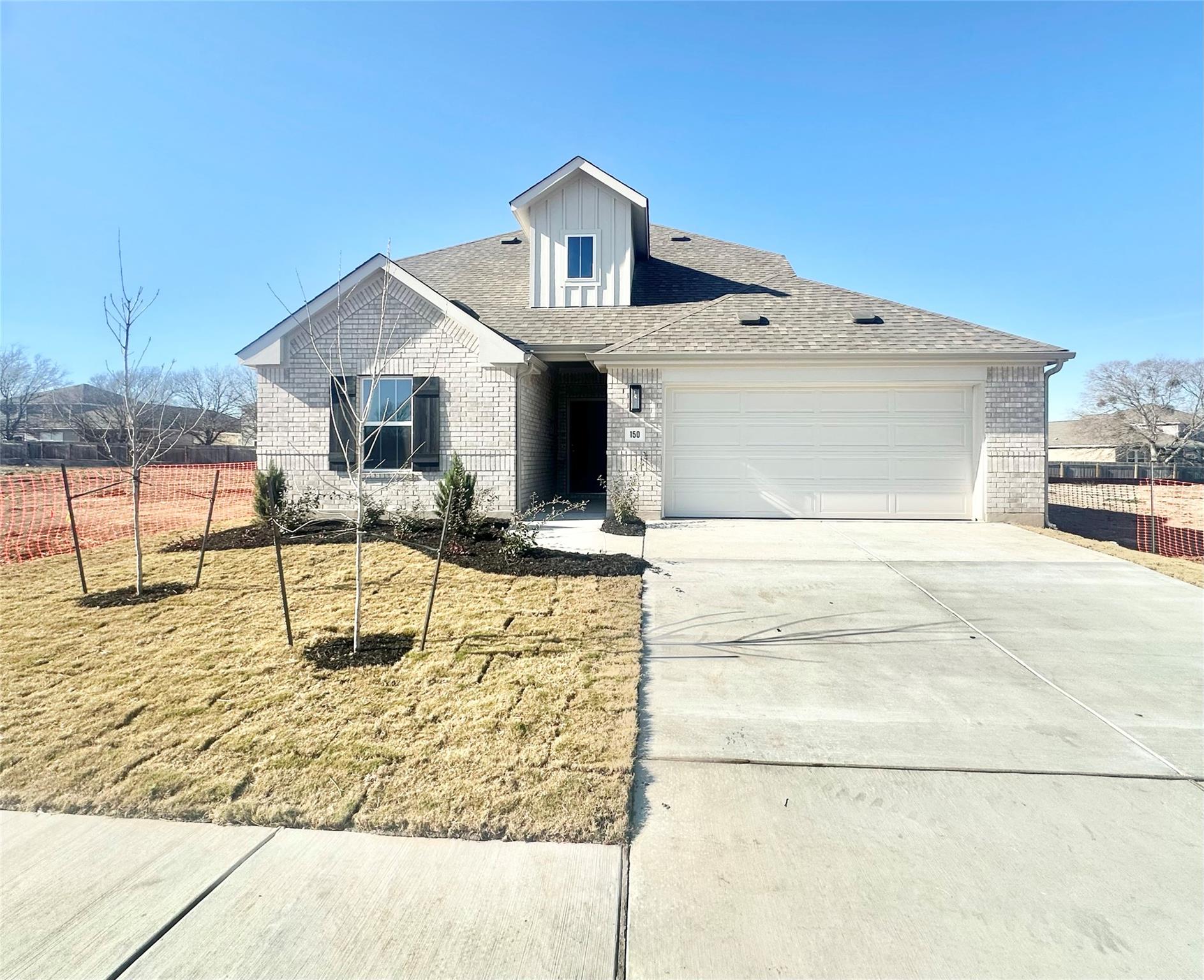 150 Oriole St, Kyle, TX 78640