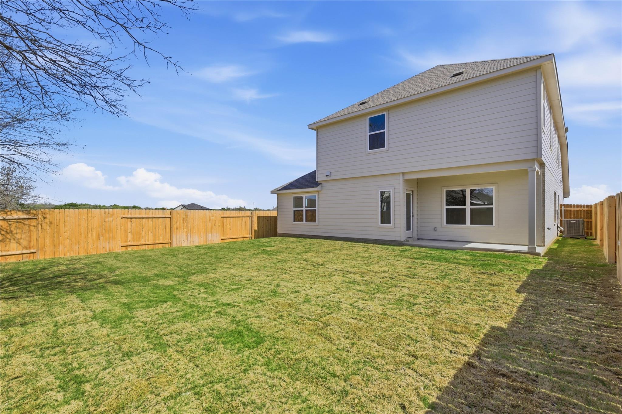 150 Oriole St, Kyle, TX 78640