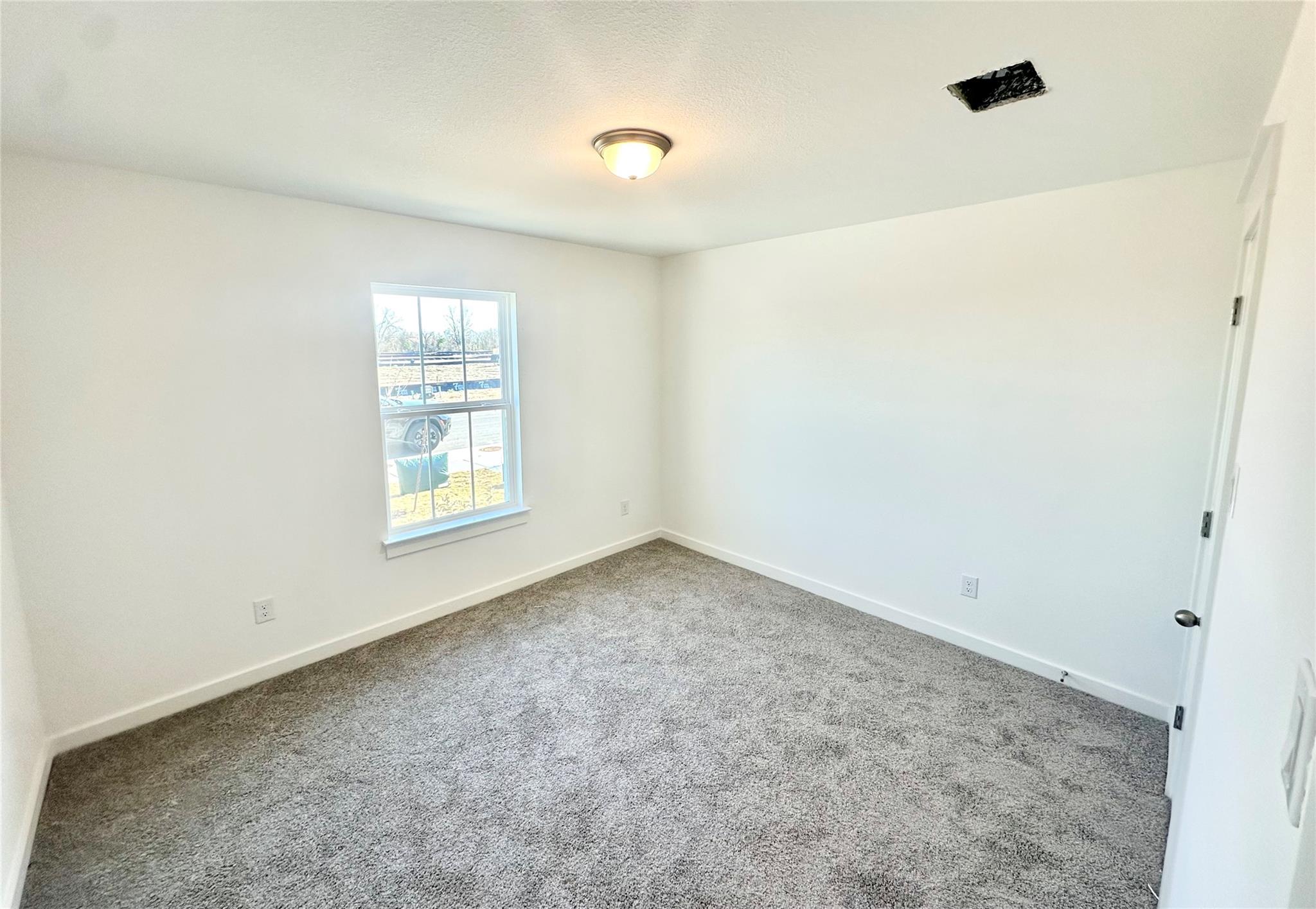 150 Oriole St, Kyle, TX 78640