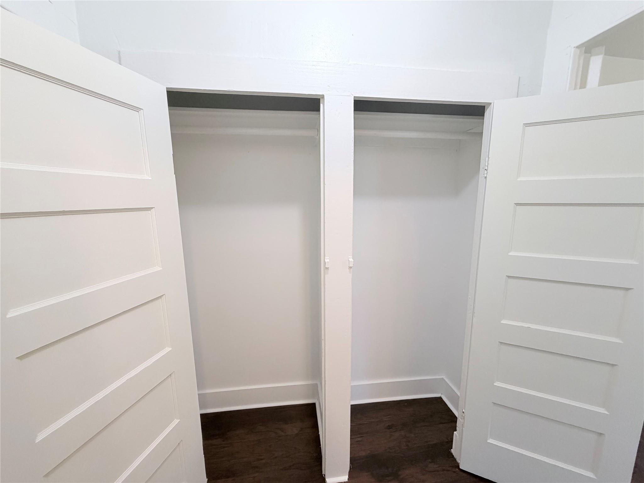 2003 E 12th St, Austin, TX 78702