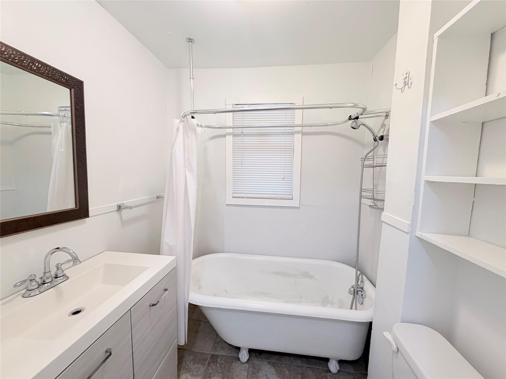 2003 E 12th St, Austin, TX 78702