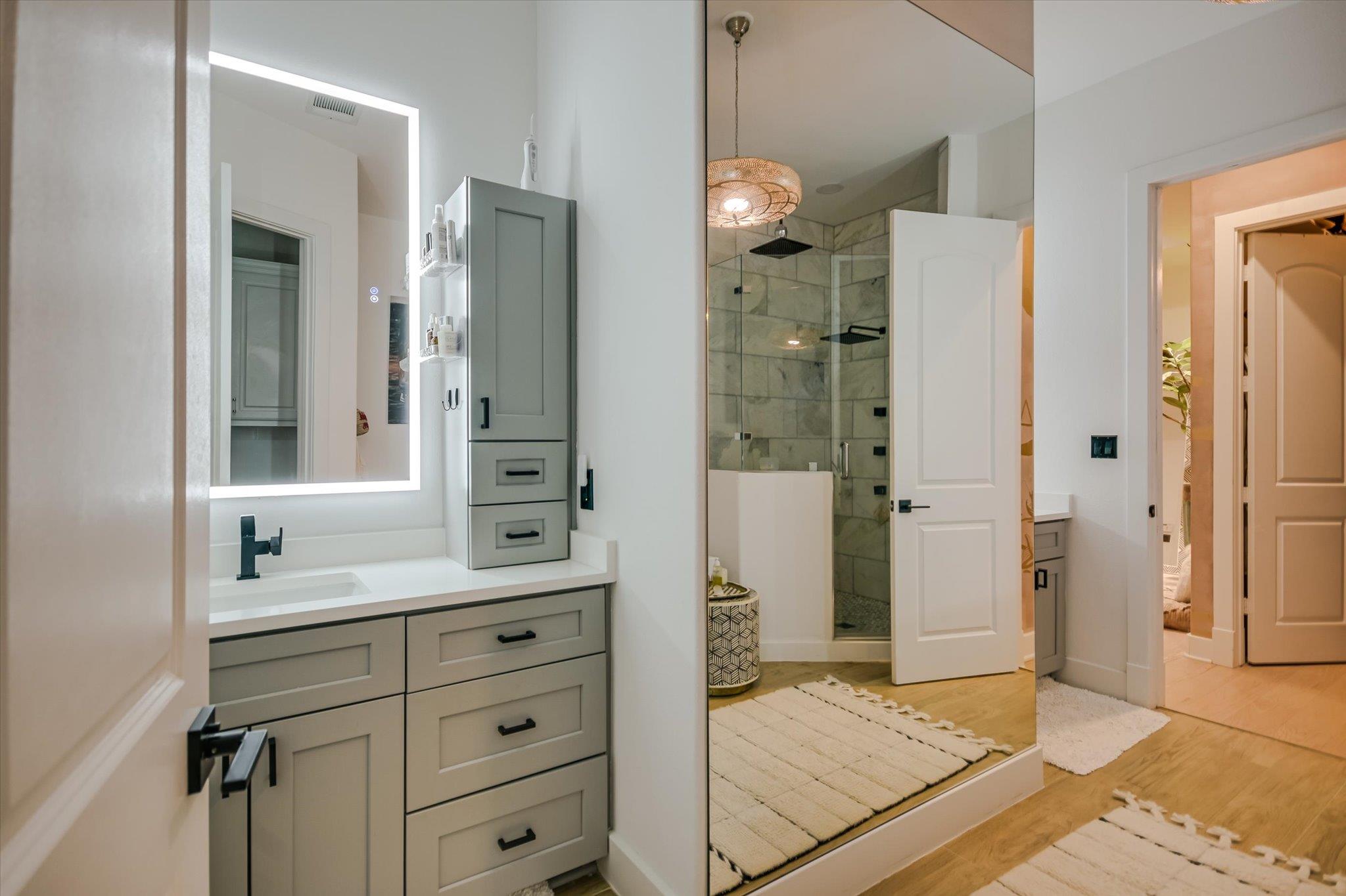 1529 Barton Springs Rd # 7, Austin, TX 78704