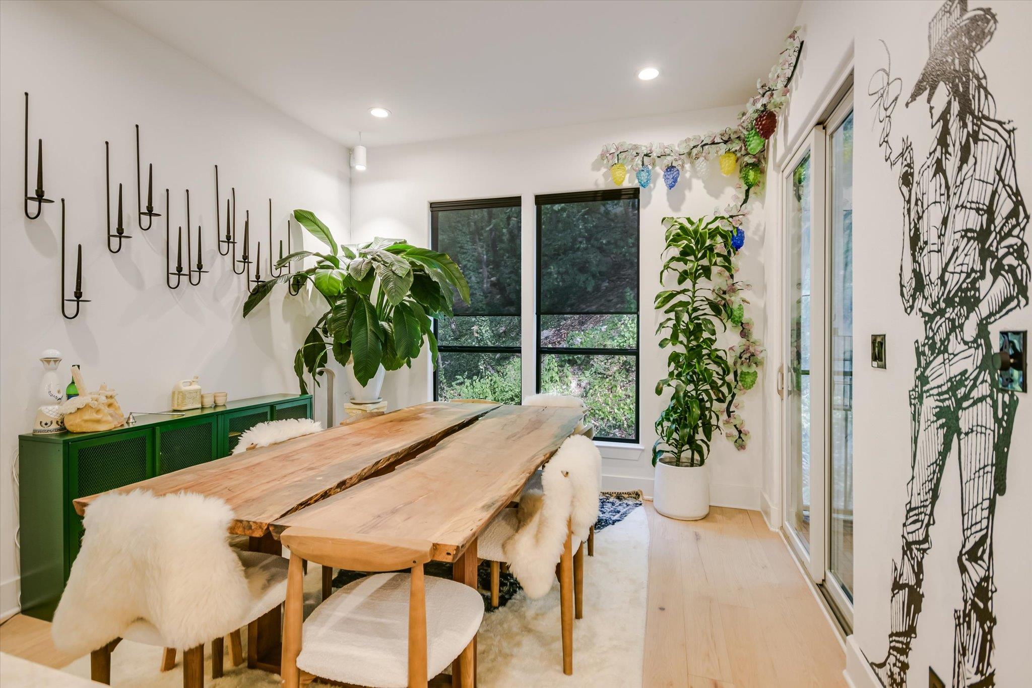 1529 Barton Springs Rd # 7, Austin, TX 78704