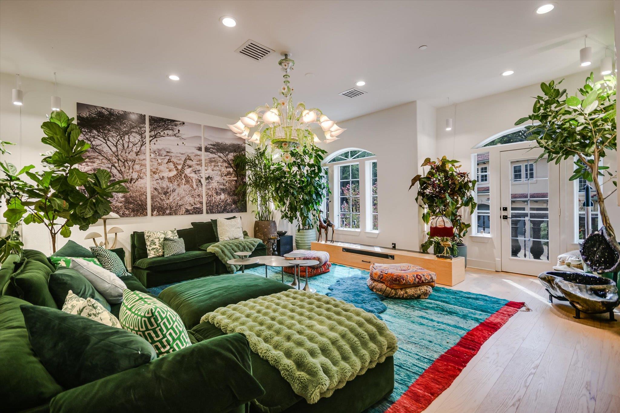 1529 Barton Springs Rd # 7, Austin, TX 78704