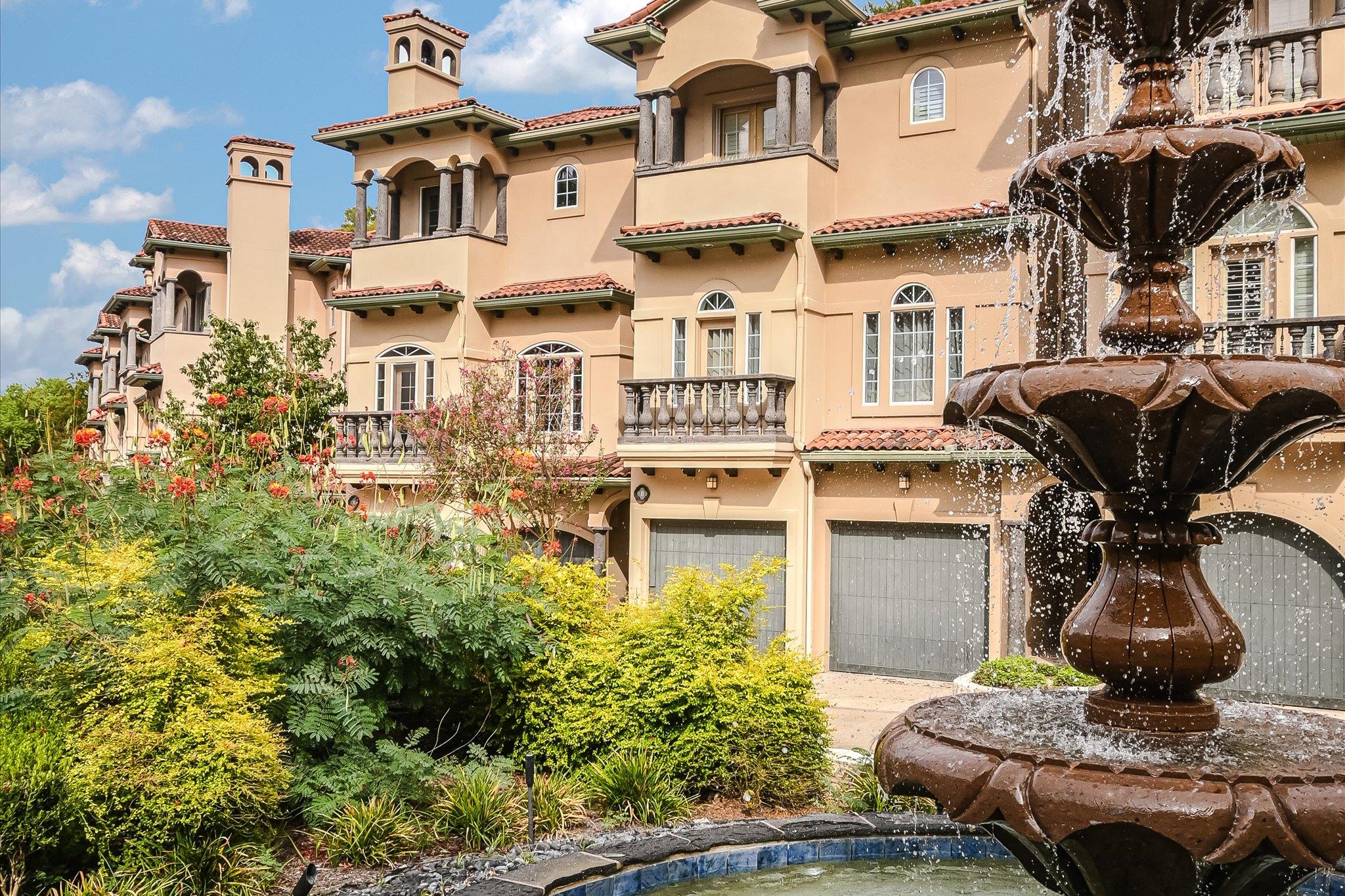 1529 Barton Springs Rd # 7, Austin, TX 78704