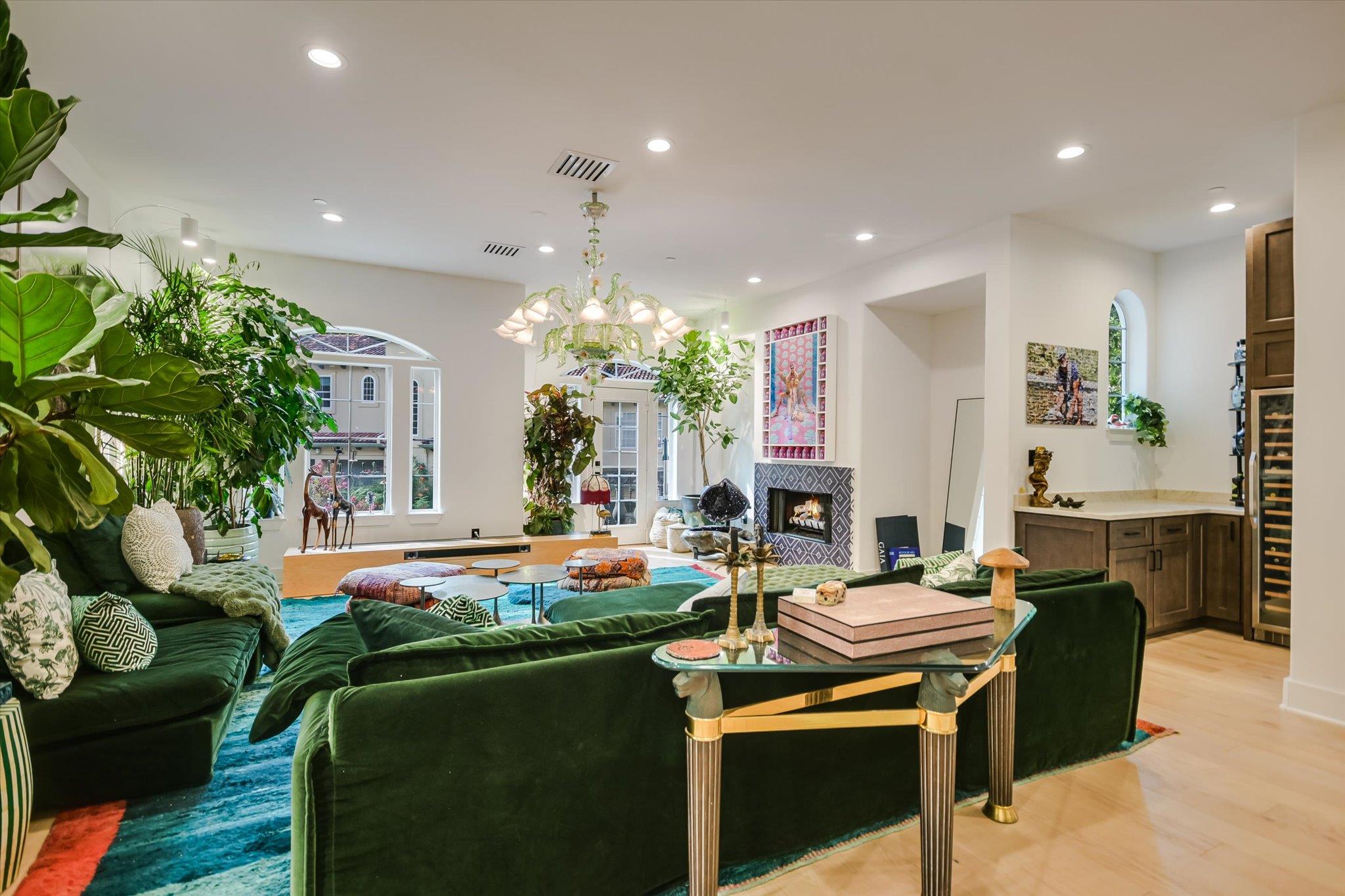 1529 Barton Springs Rd # 7, Austin, TX 78704