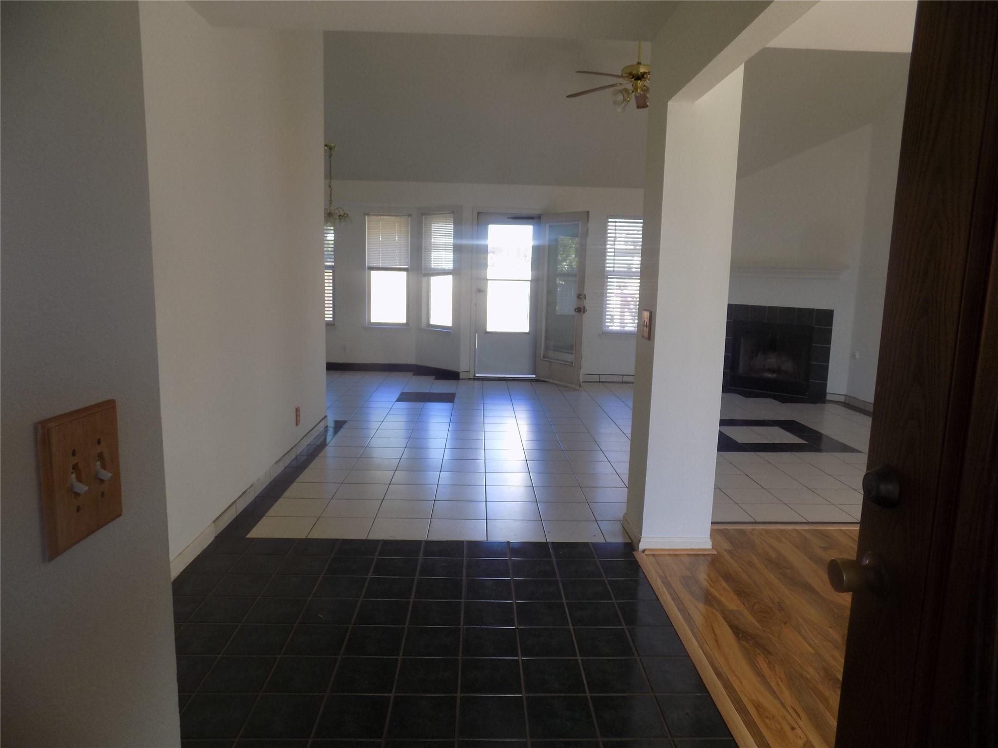 209 Crystal Knoll Blvd, Georgetown, TX 78626