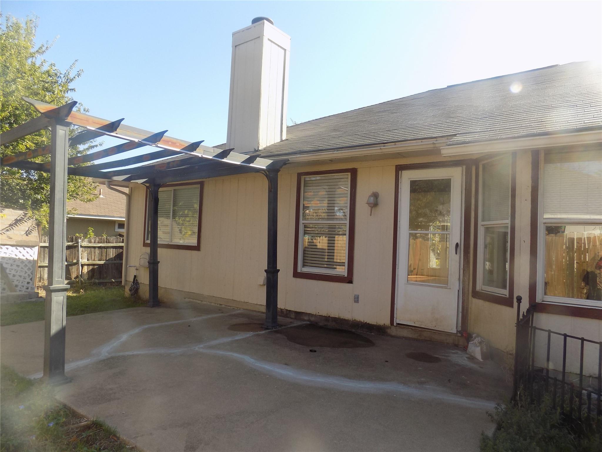 209 Crystal Knoll Blvd, Georgetown, TX 78626