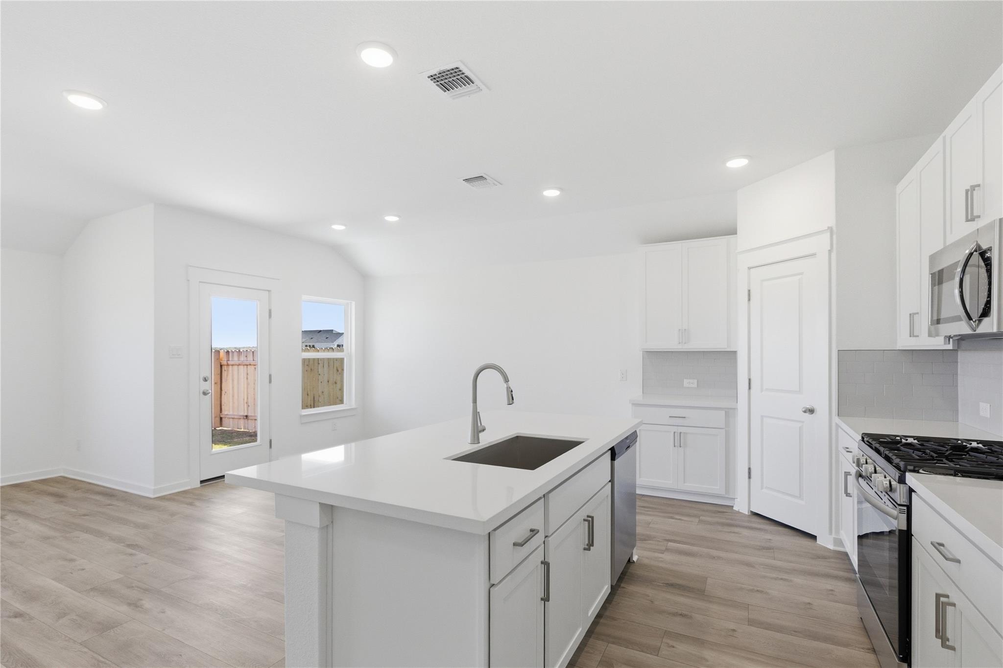 191 Oriole St, Kyle, TX 78640