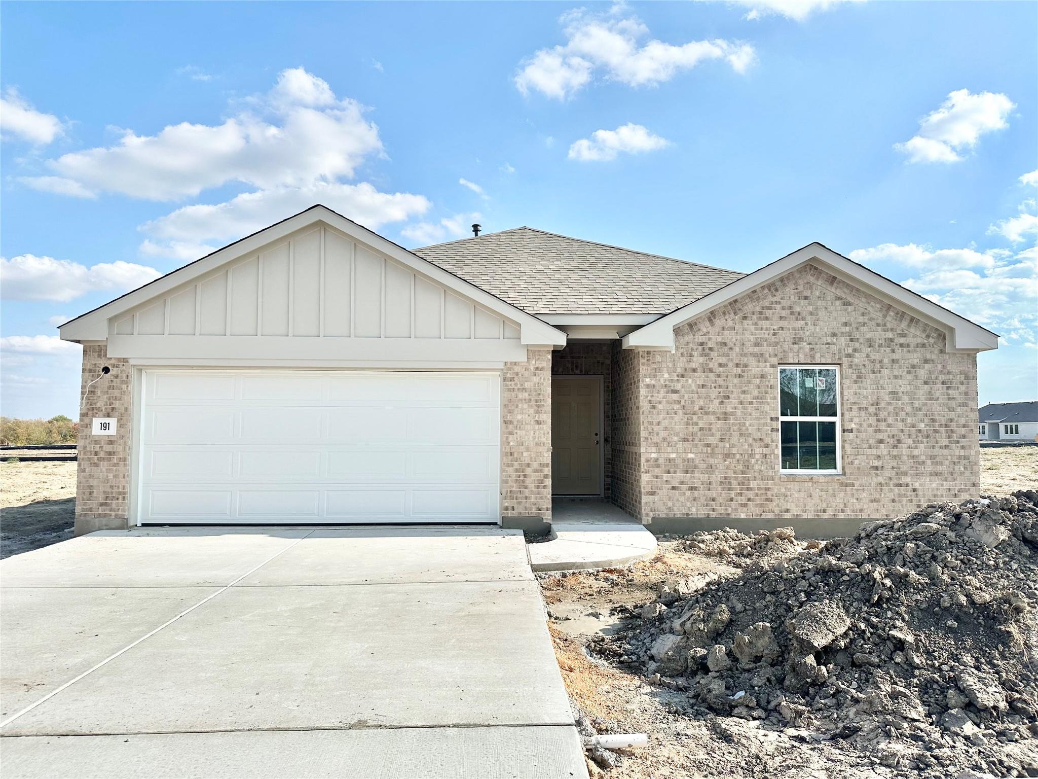 191 Oriole St, Kyle, TX 78640