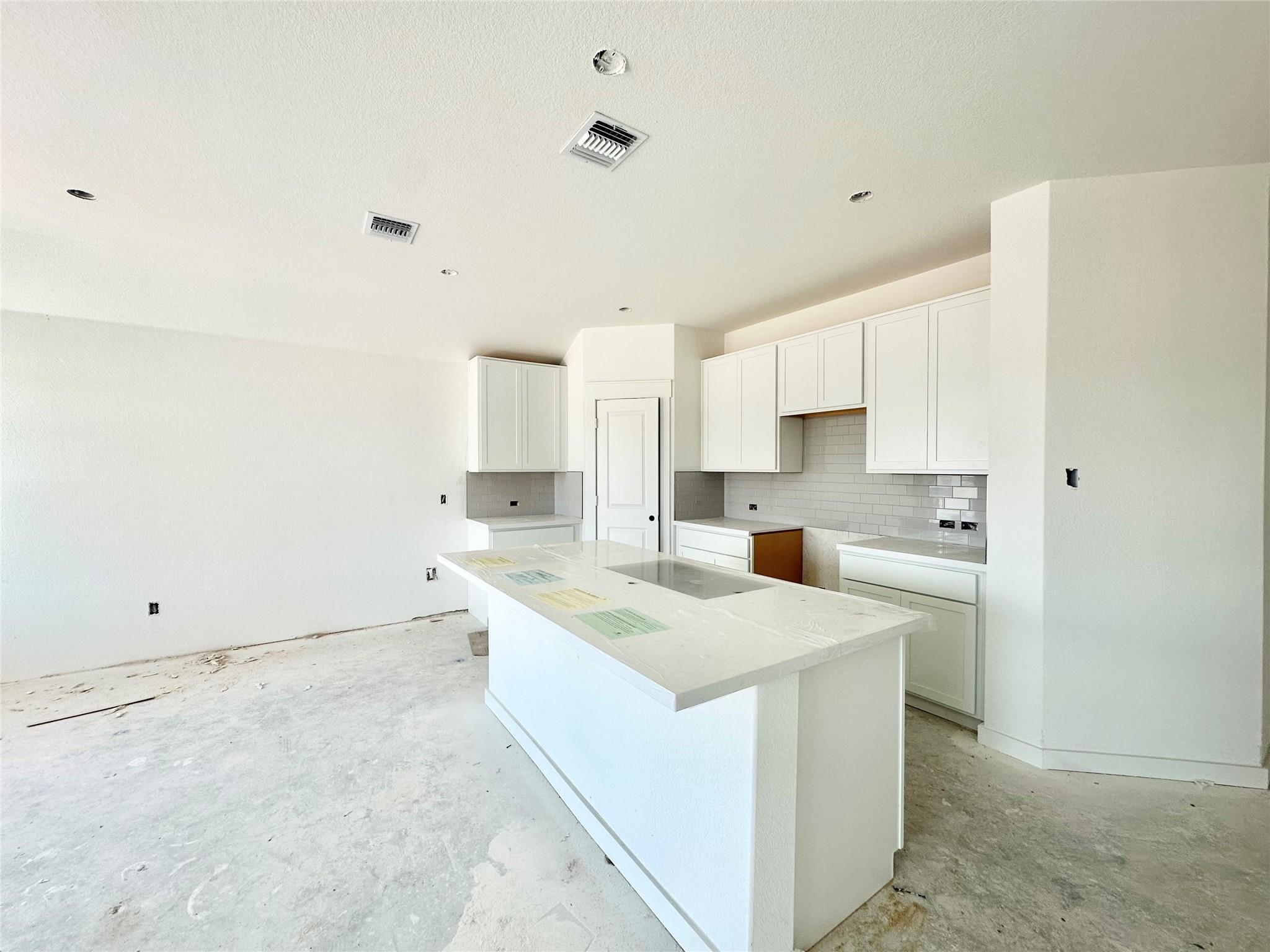 191 Oriole St, Kyle, TX 78640