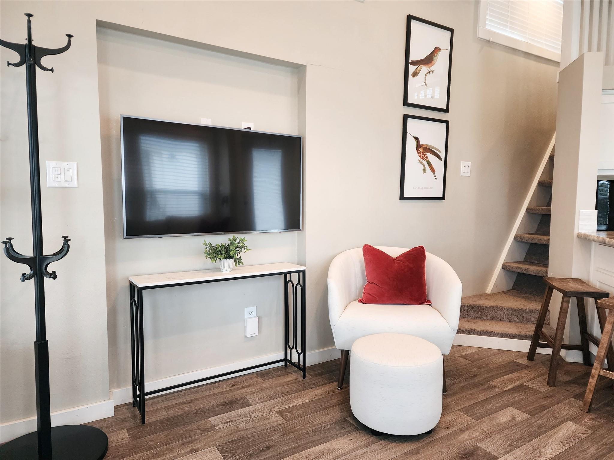 282 Park Ave, Staples, TX 78670