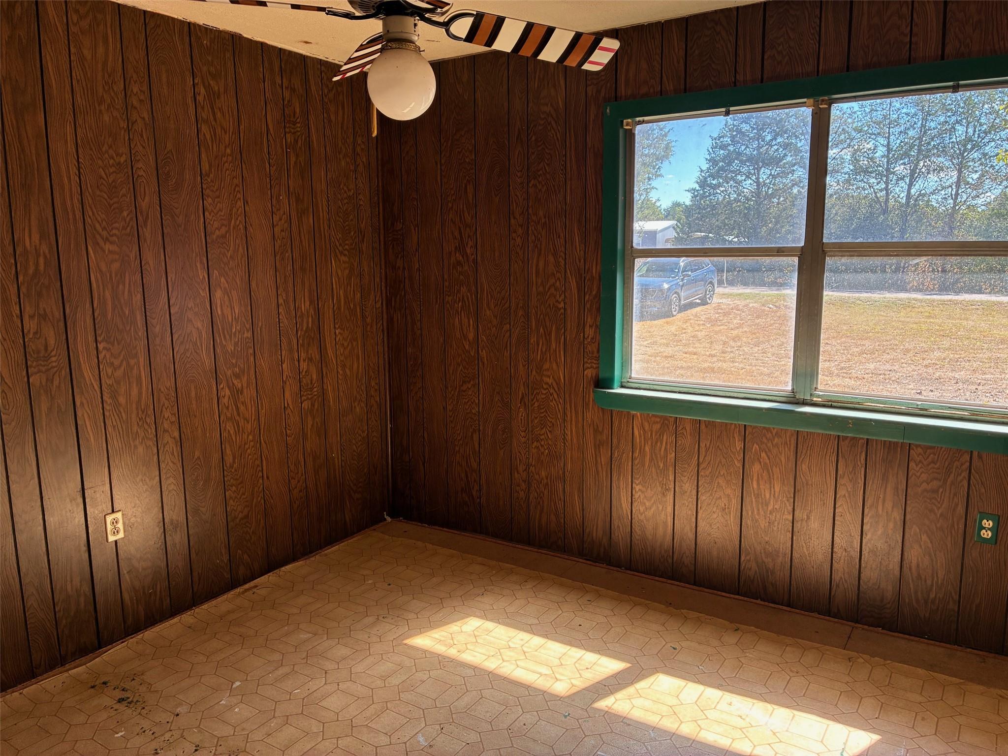 116 Flaming Oak Dr, Bastrop, TX 78602