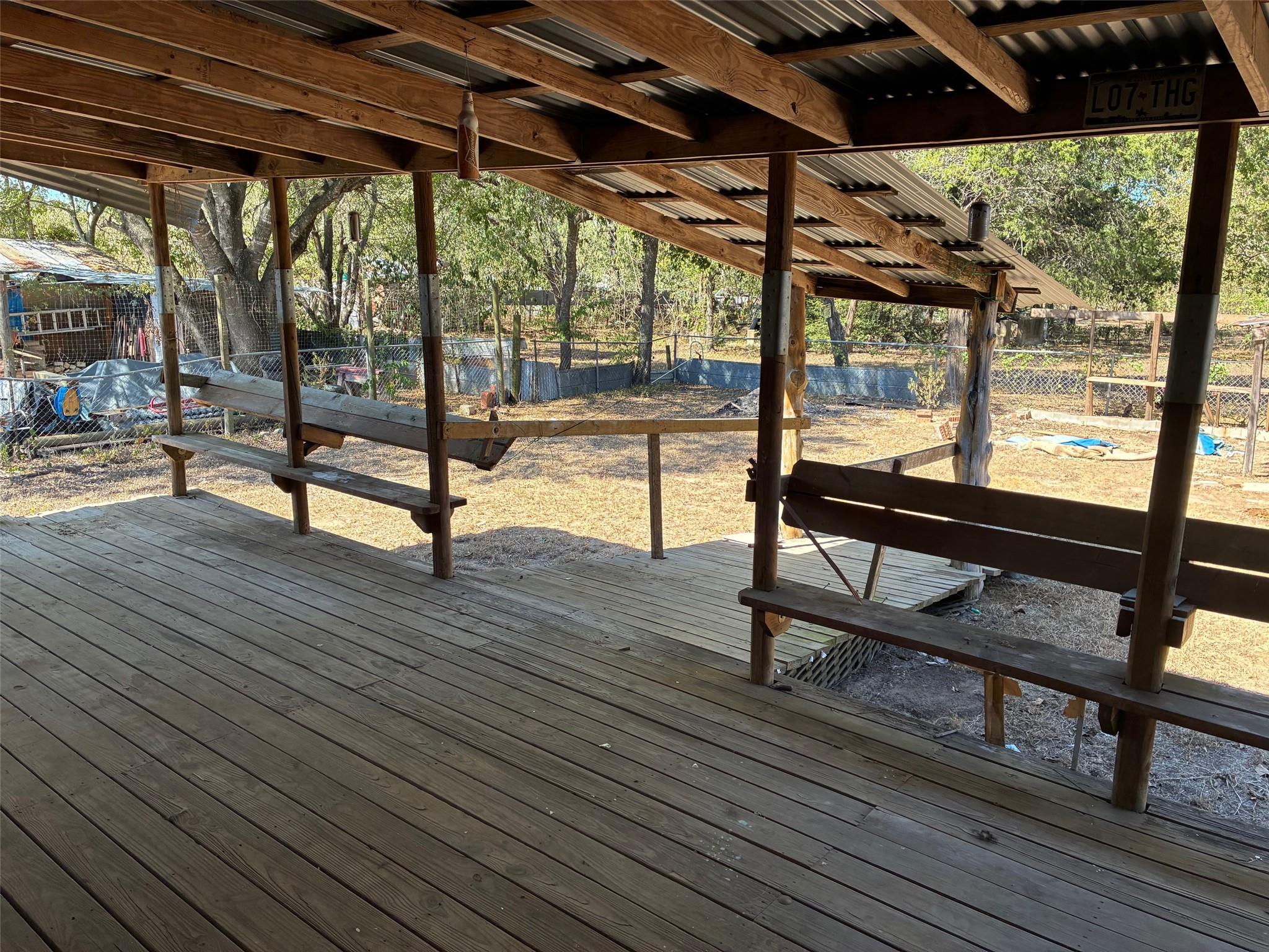 116 Flaming Oak Dr, Bastrop, TX 78602