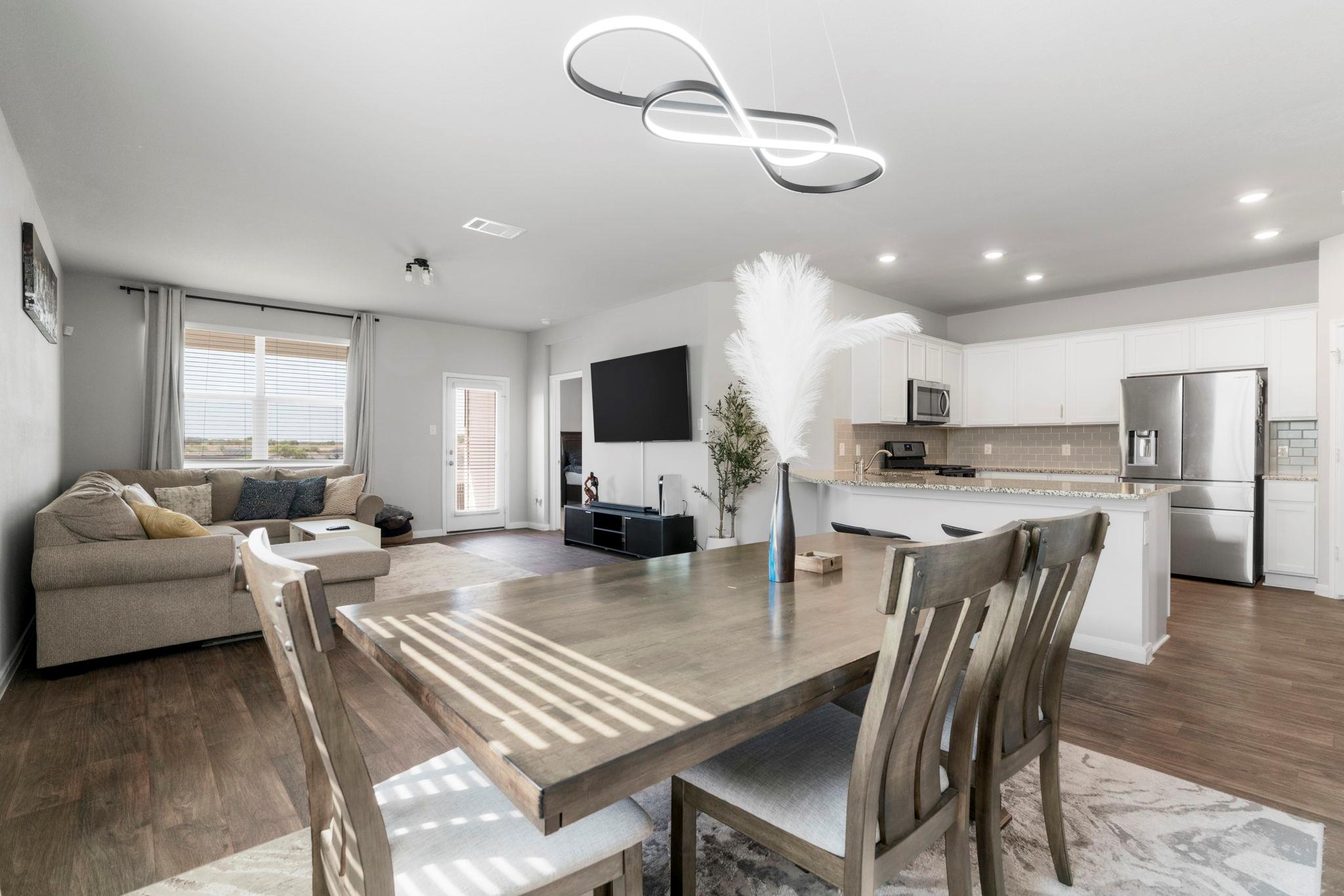 212 Apache Plum Dr, Kyle, TX 78640