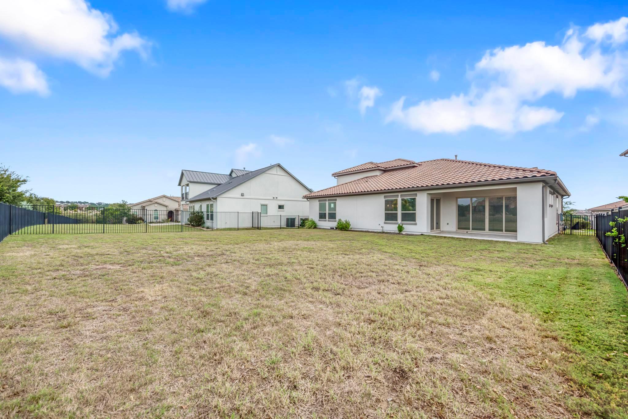 1813 Mazarro Dr, Leander, TX 78641