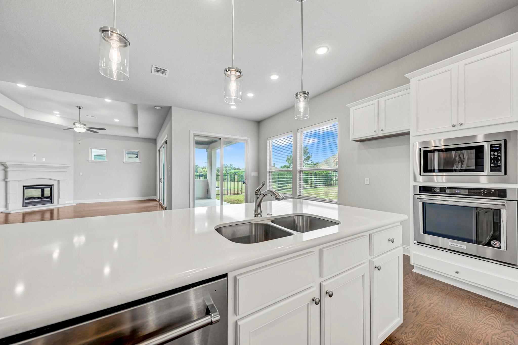 1813 Mazarro Dr, Leander, TX 78641