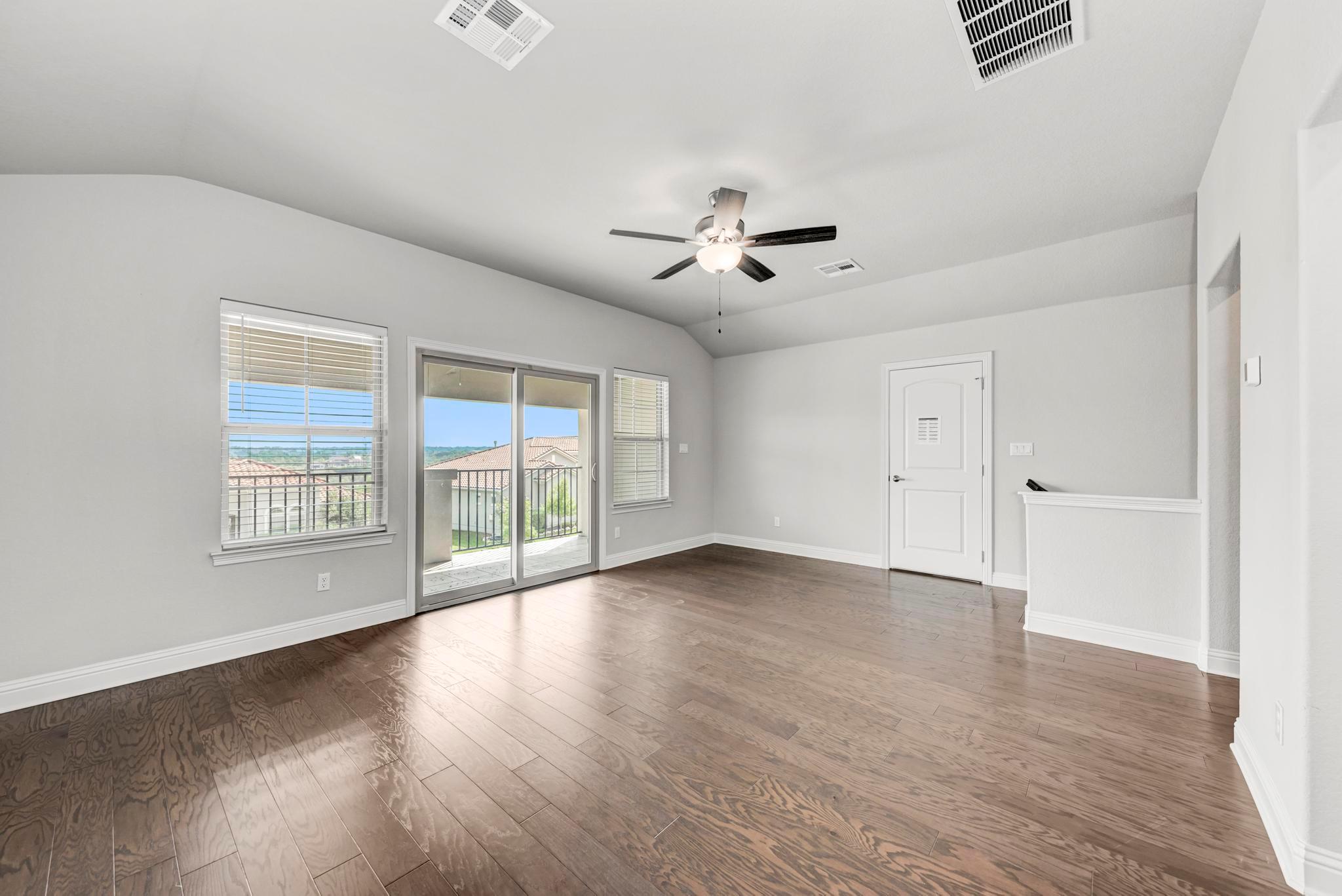 1813 Mazarro Dr, Leander, TX 78641