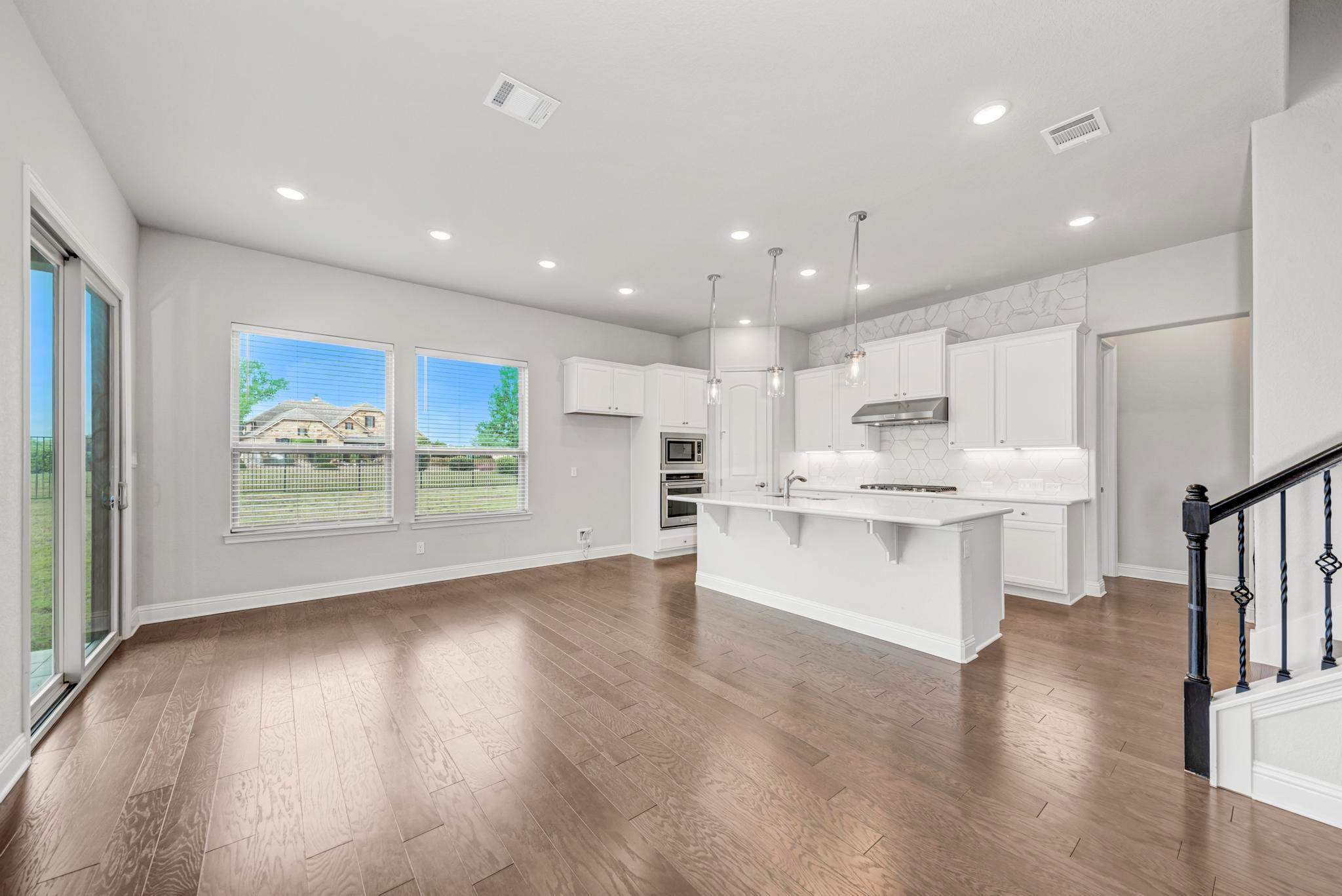 1813 Mazarro Dr, Leander, TX 78641