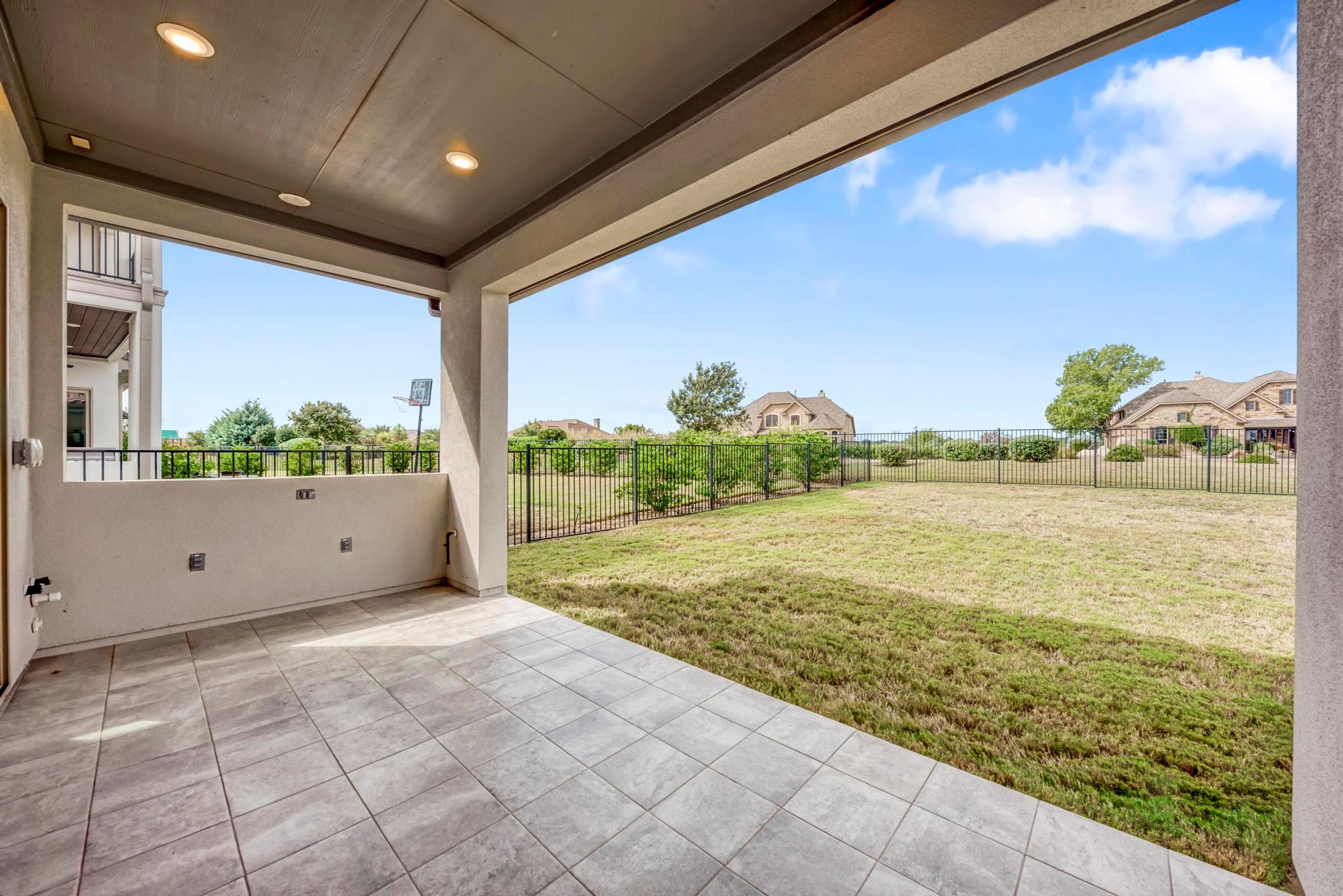 1813 Mazarro Dr, Leander, TX 78641