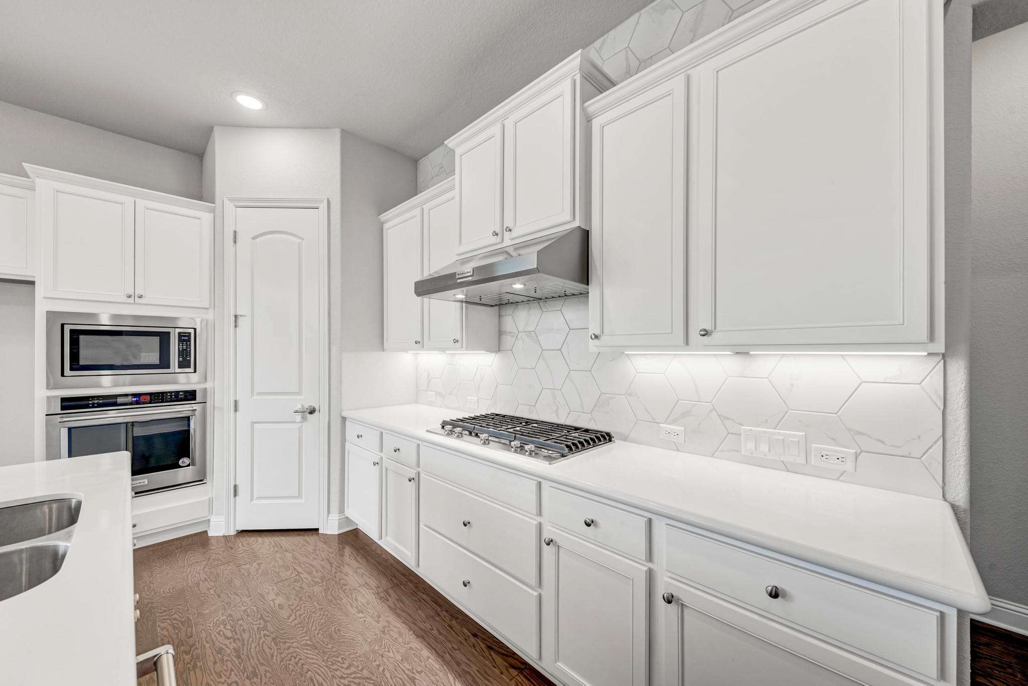 1813 Mazarro Dr, Leander, TX 78641