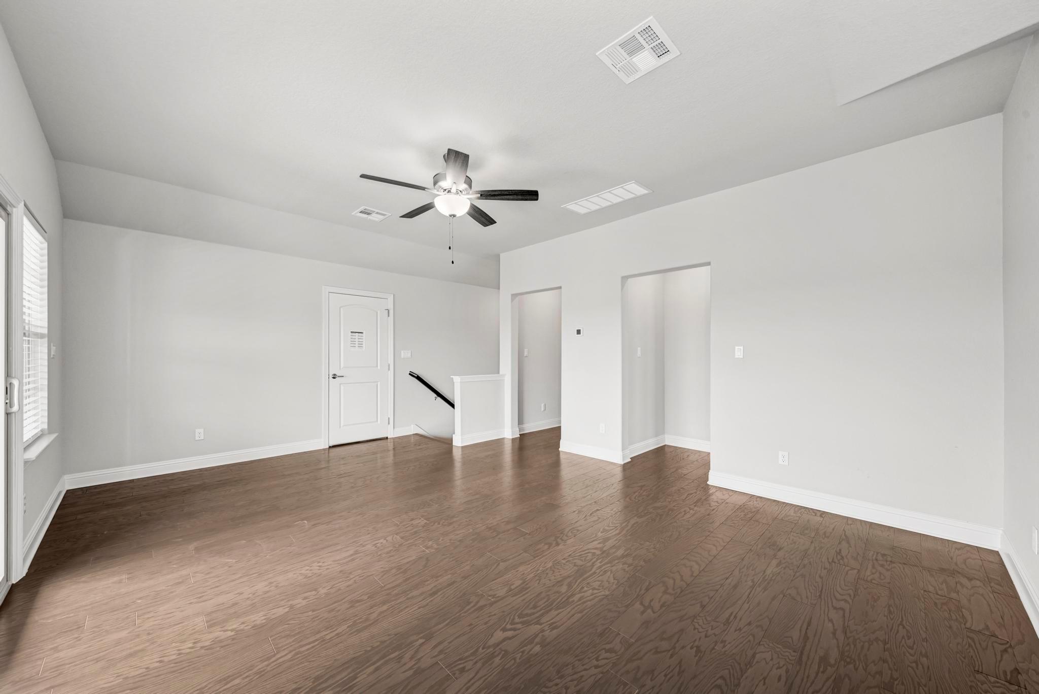 1813 Mazarro Dr, Leander, TX 78641